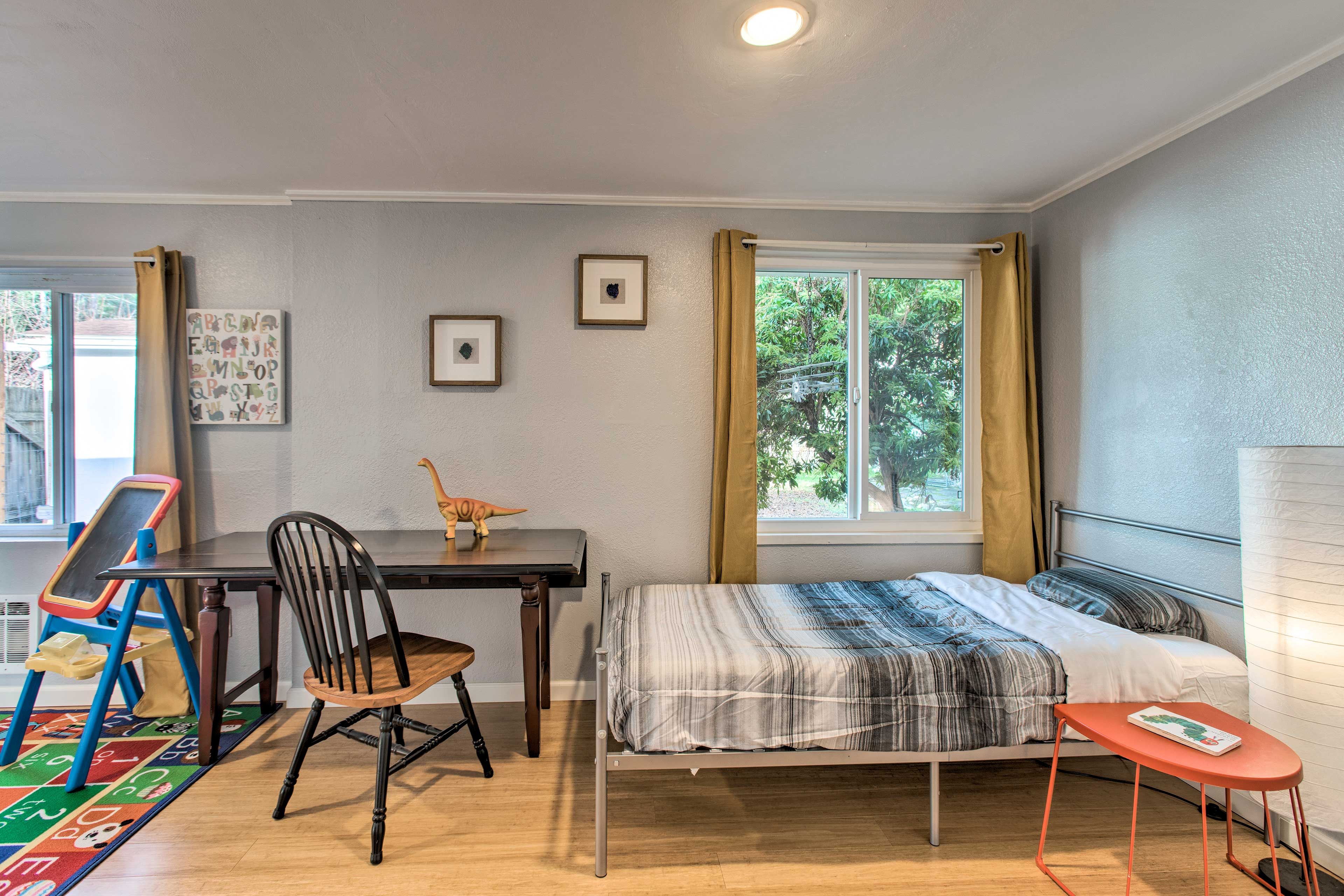 Bedroom 2 | Twin Bed