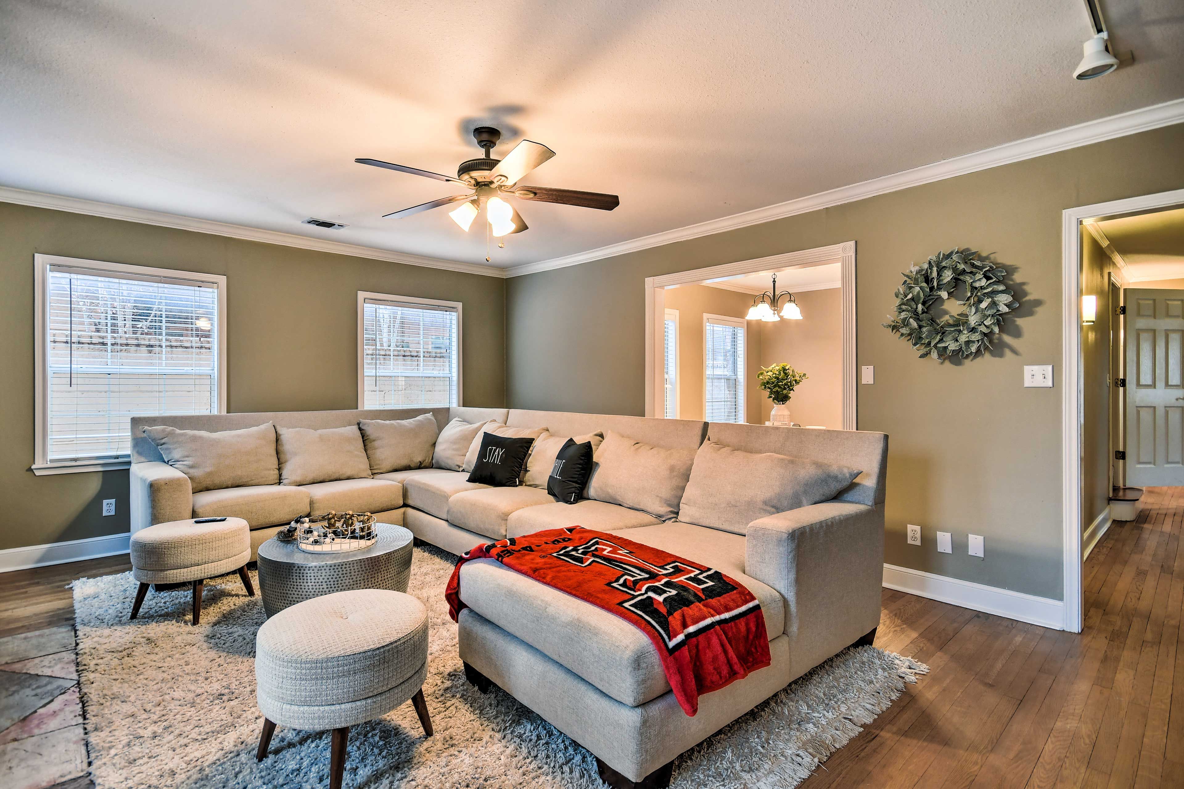 Living Room | Smart TV | 1st Floor