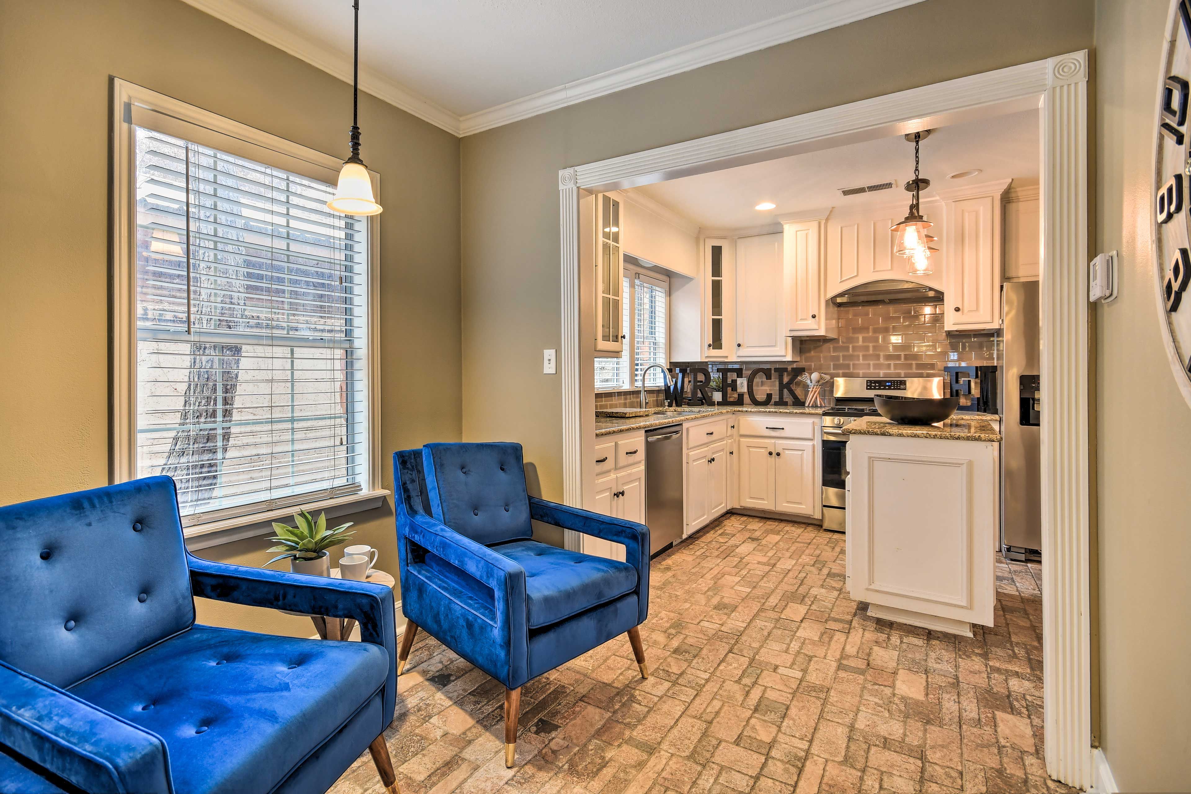 Sitting Room | 1st Floor