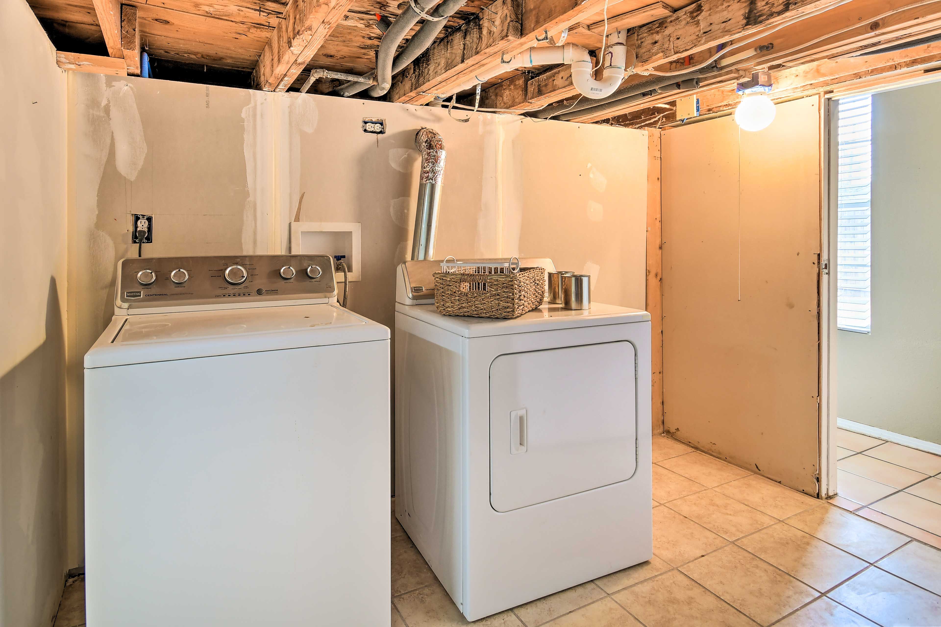 Laundry Room | Washer & Dryer