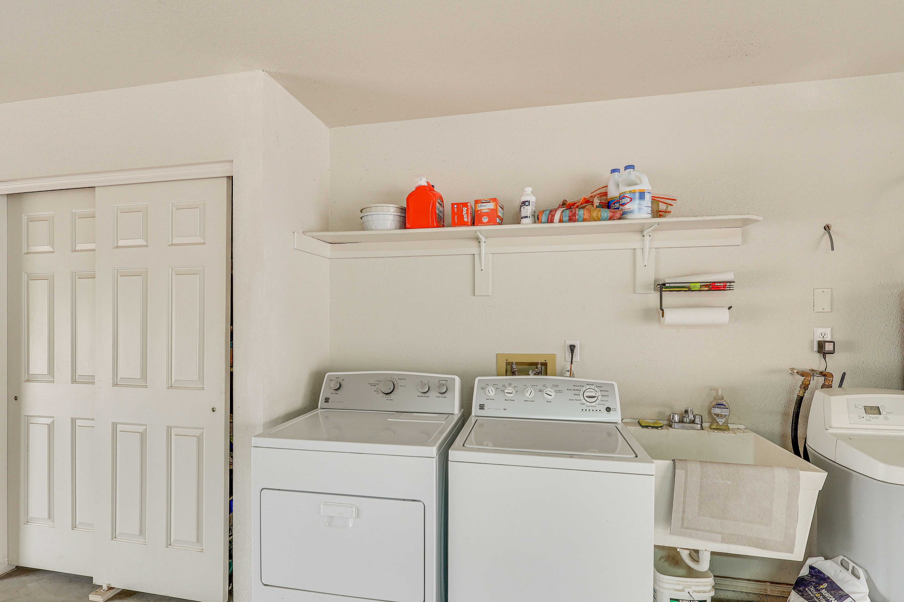 Washer & Dryer | Iron & Board