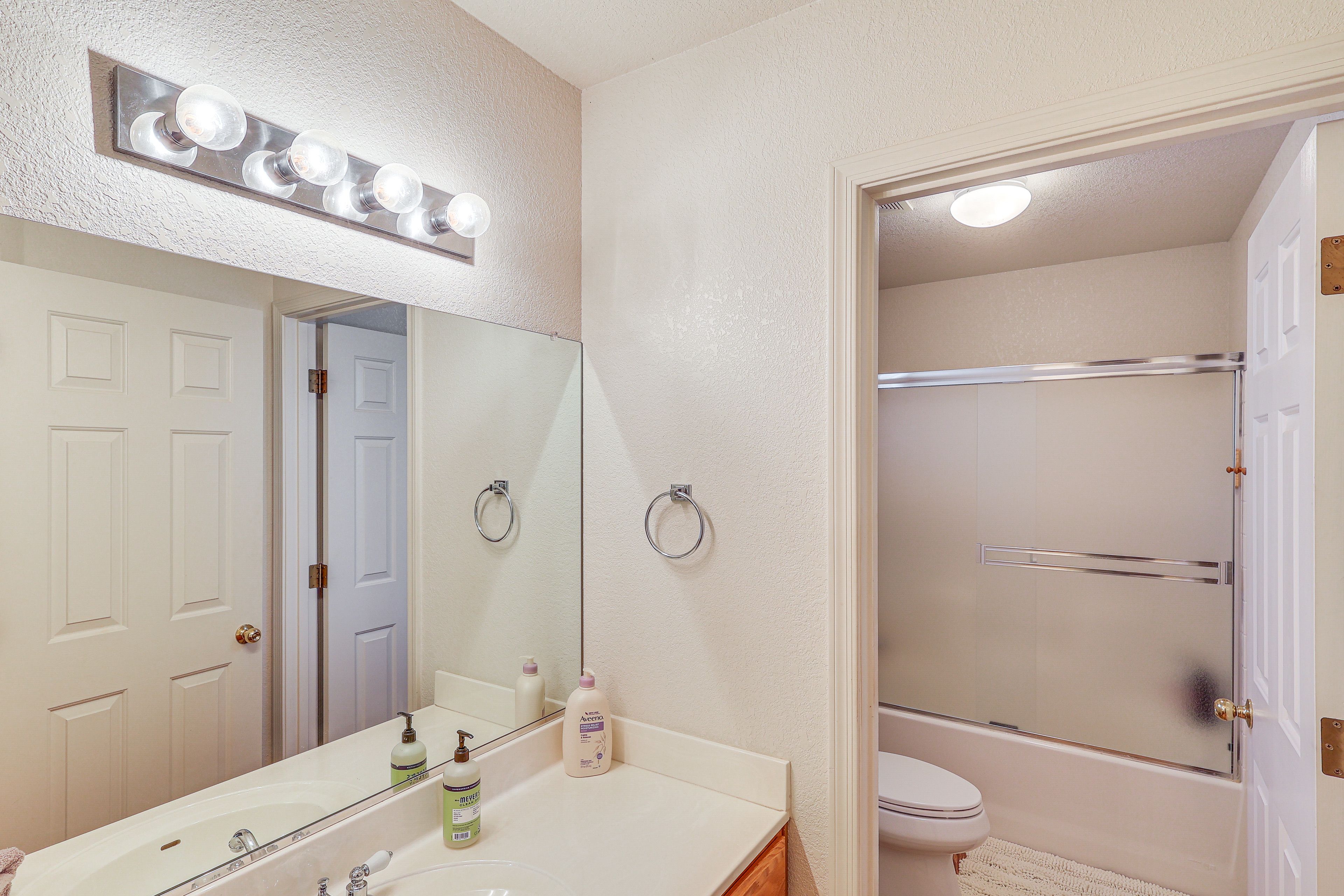 Full Bathroom | Hair Dryers