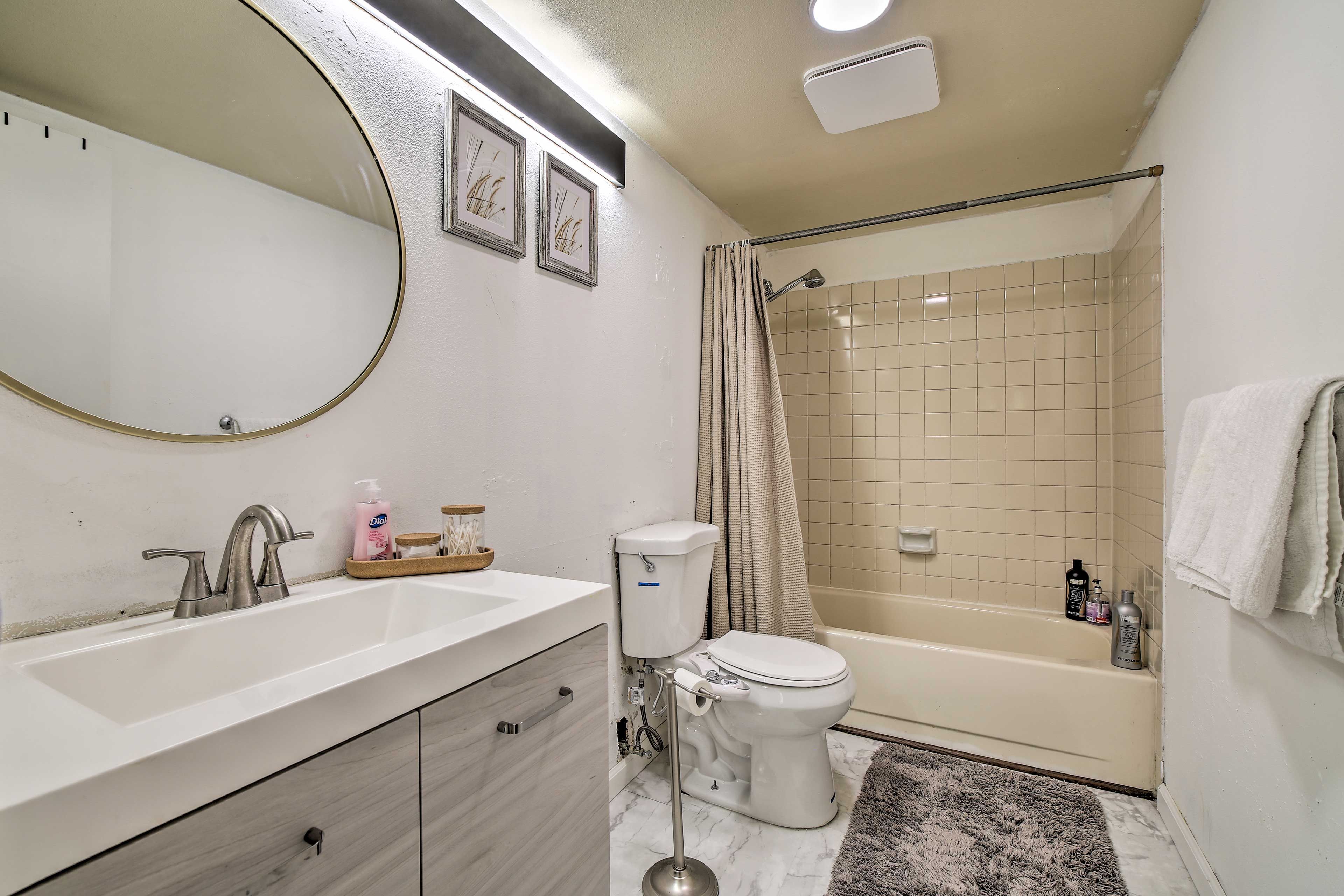 Full Bathroom
