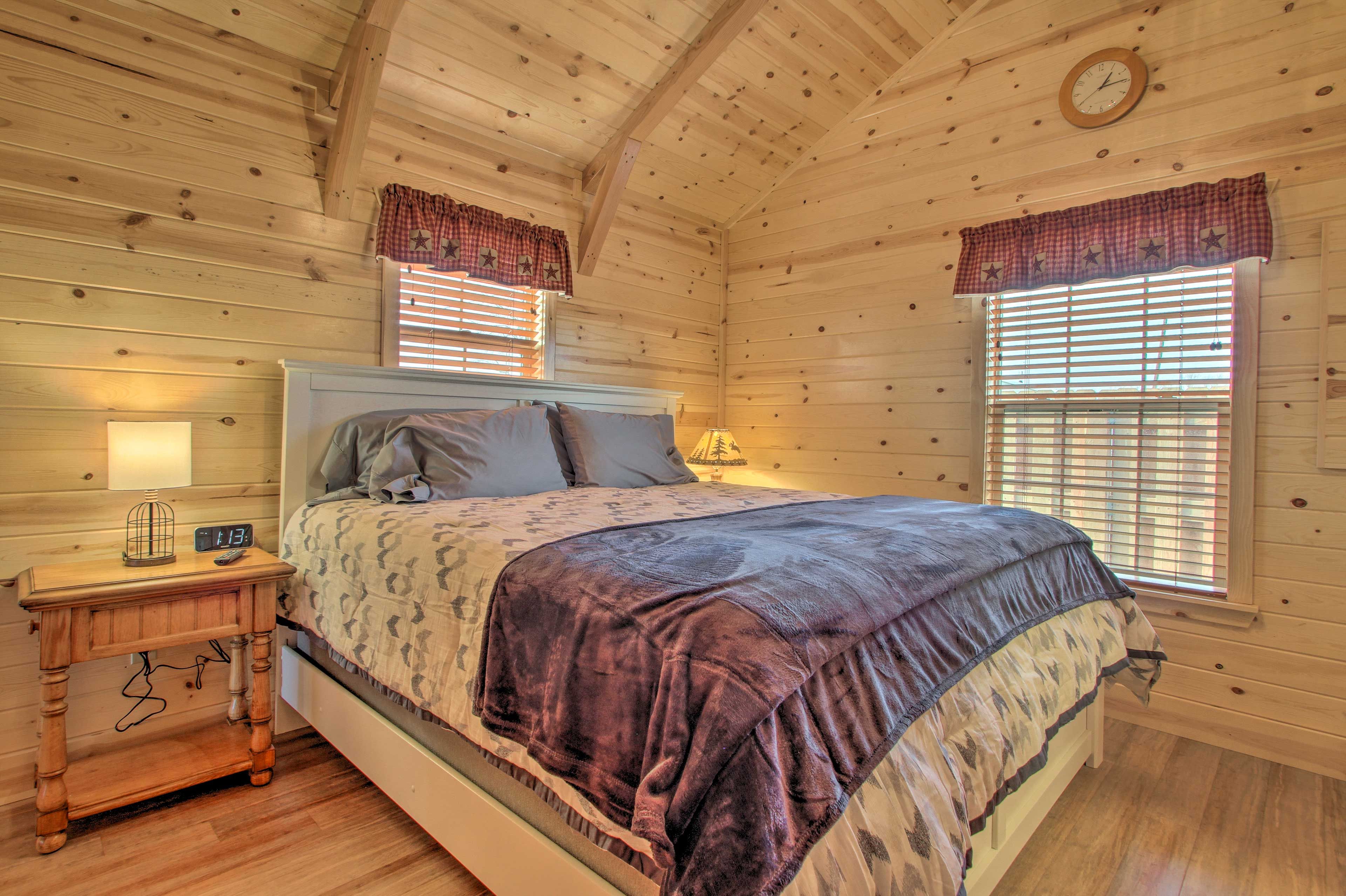 Bedroom | King Bed