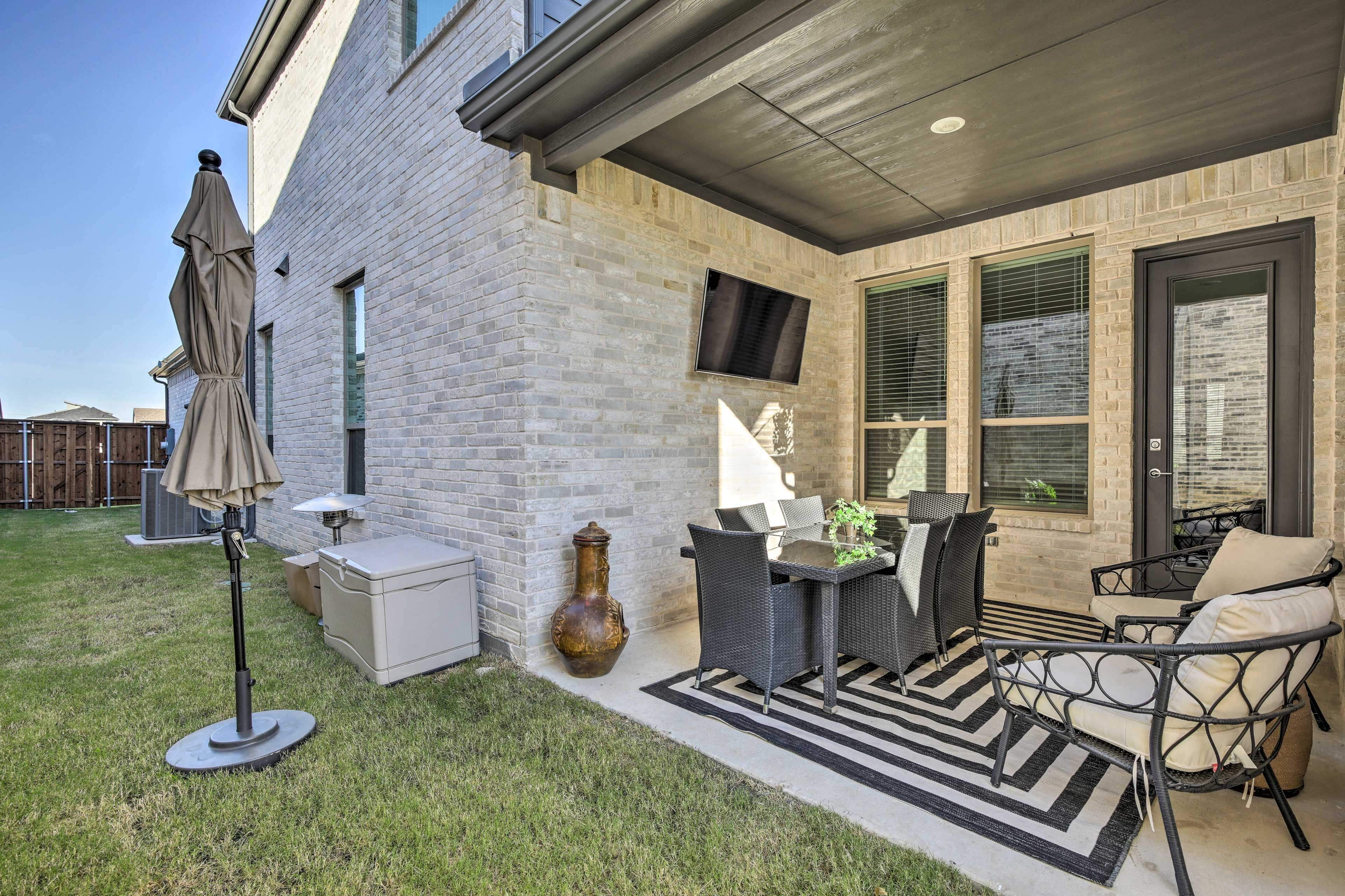 Furnished Patio