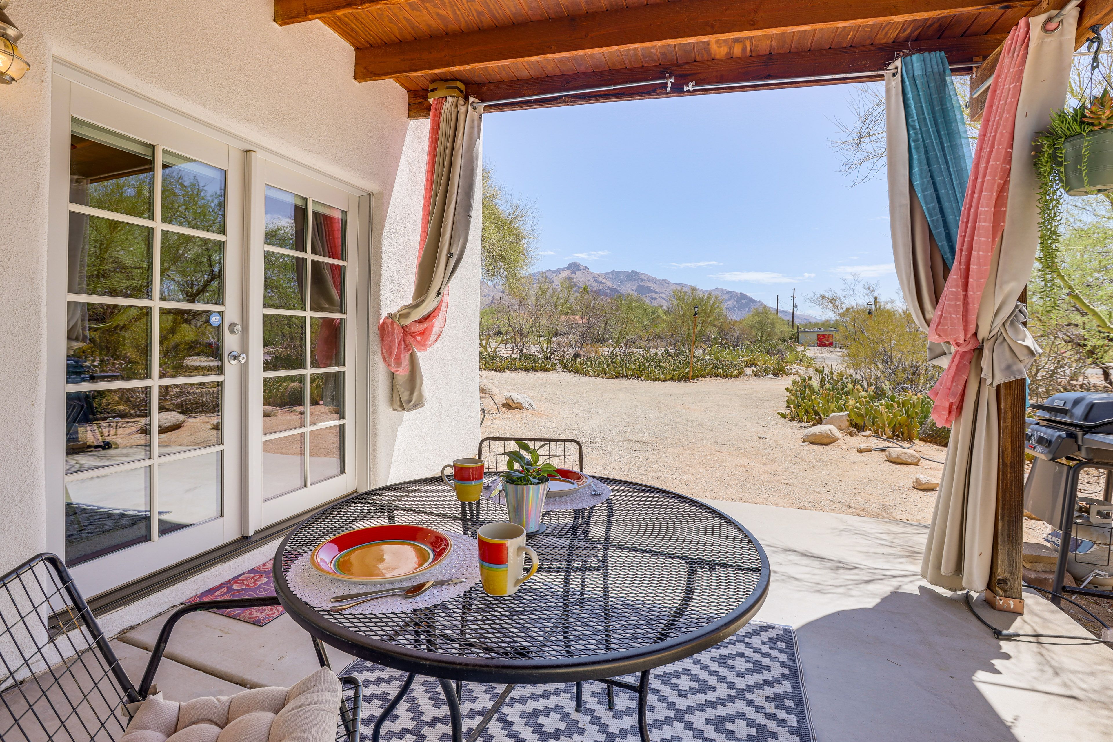 Covered Patio | Outdoor Dining | Mountain Views | Gas Grill