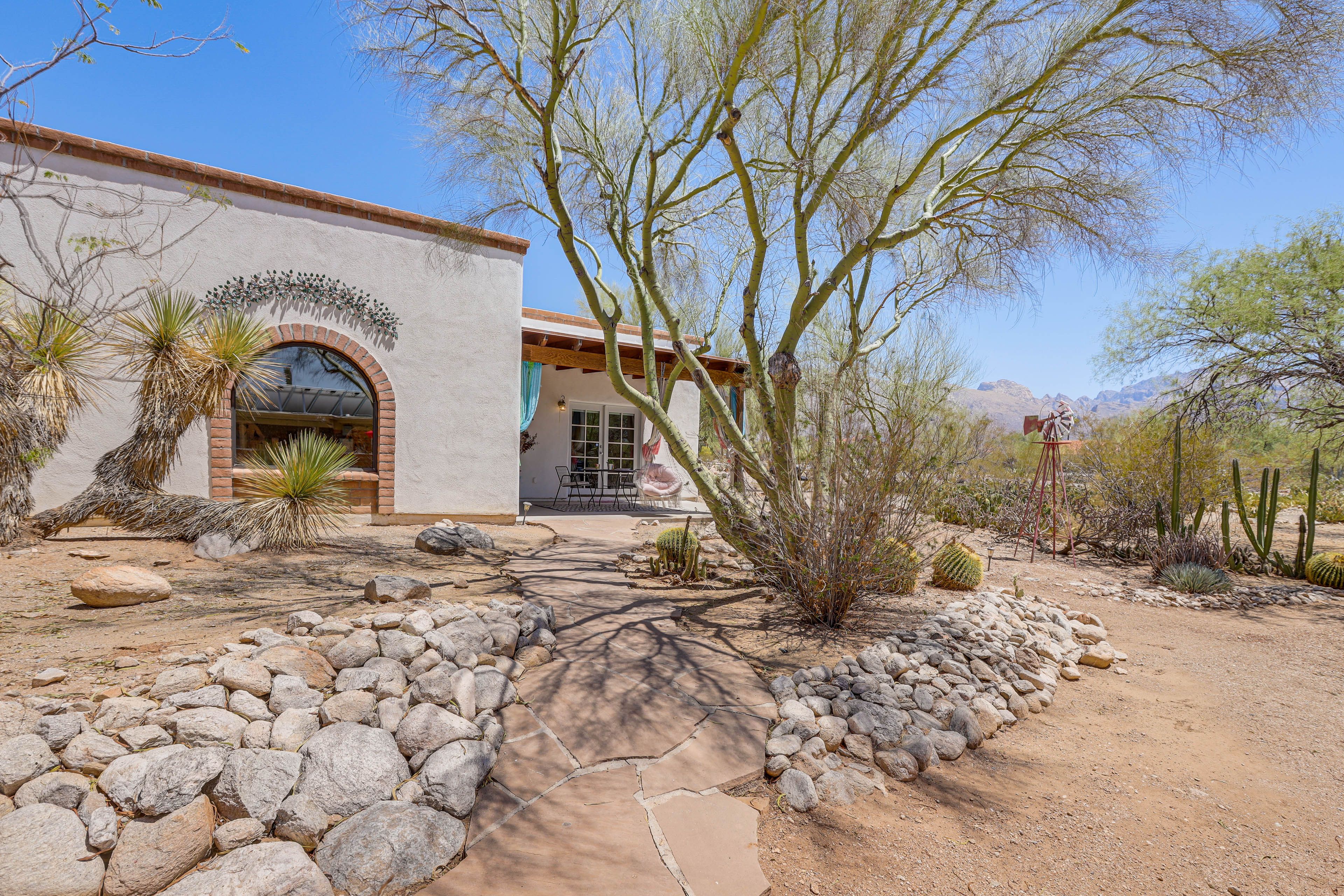 Casita Exterior | Addt'l Rental On-Site