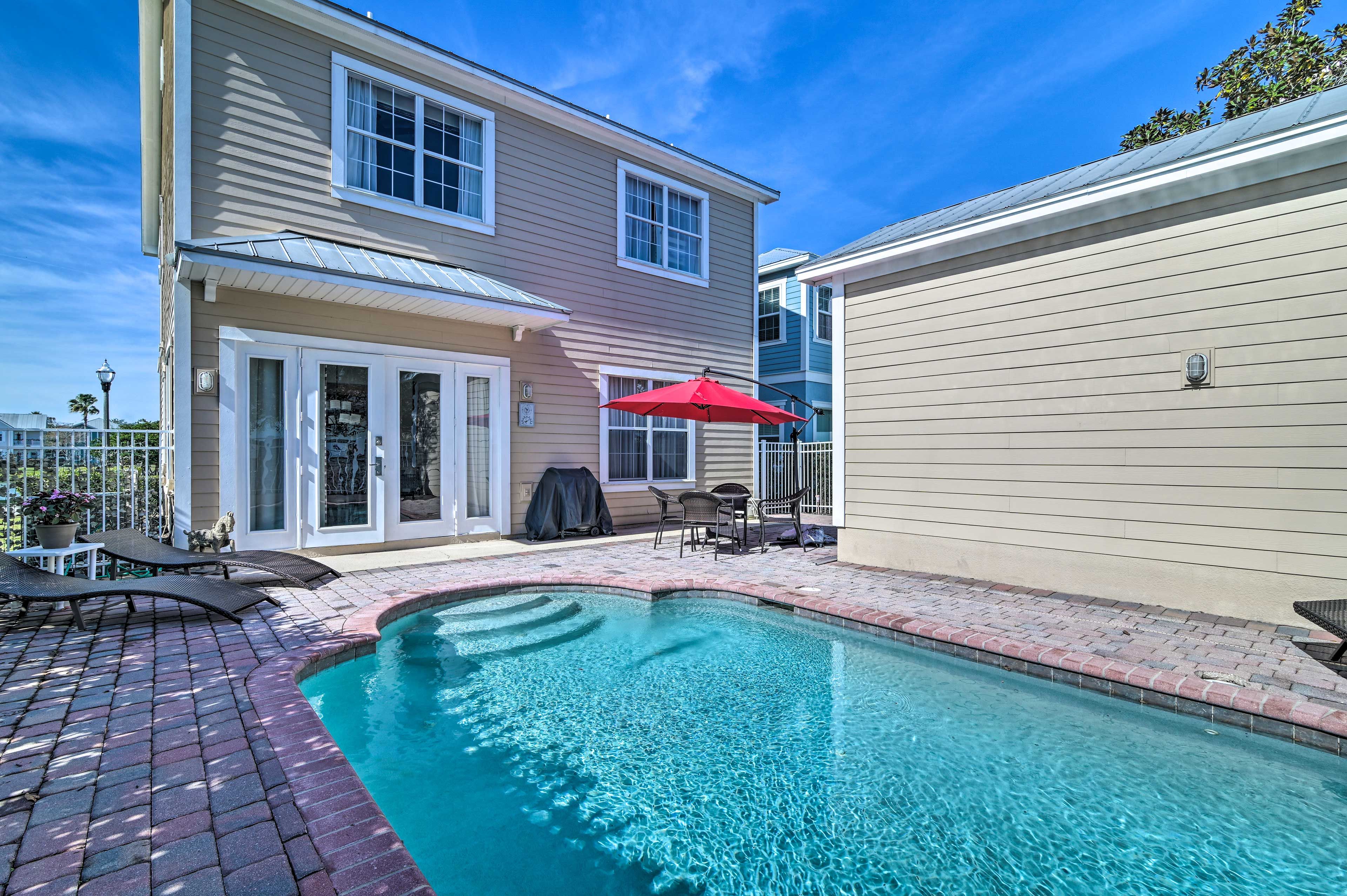 Private Exterior Space | Private Pool