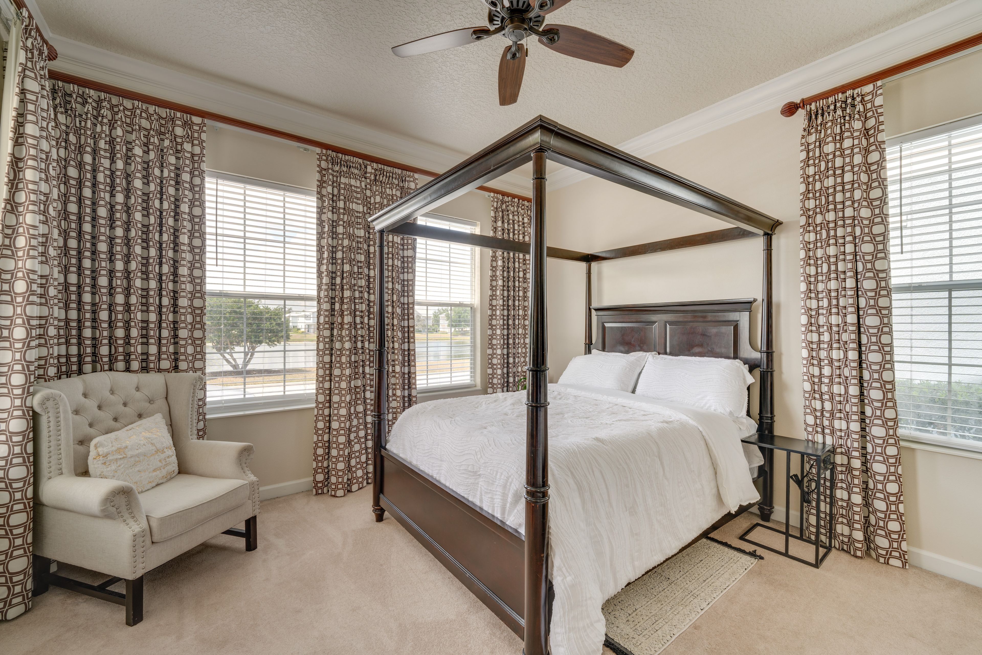 Bedroom 4 | Queen Bed