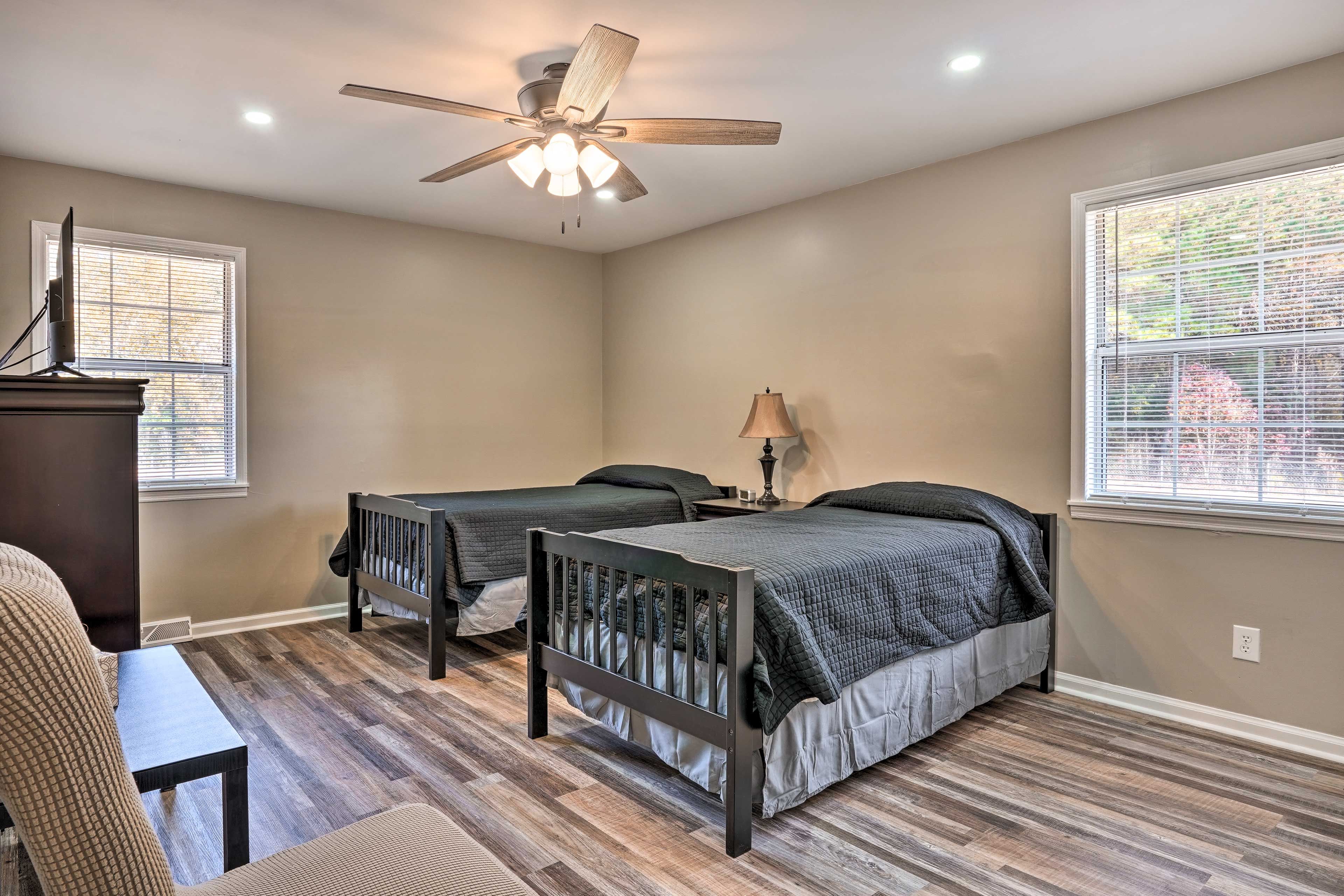 Bedroom 4 | 2 Twin Beds