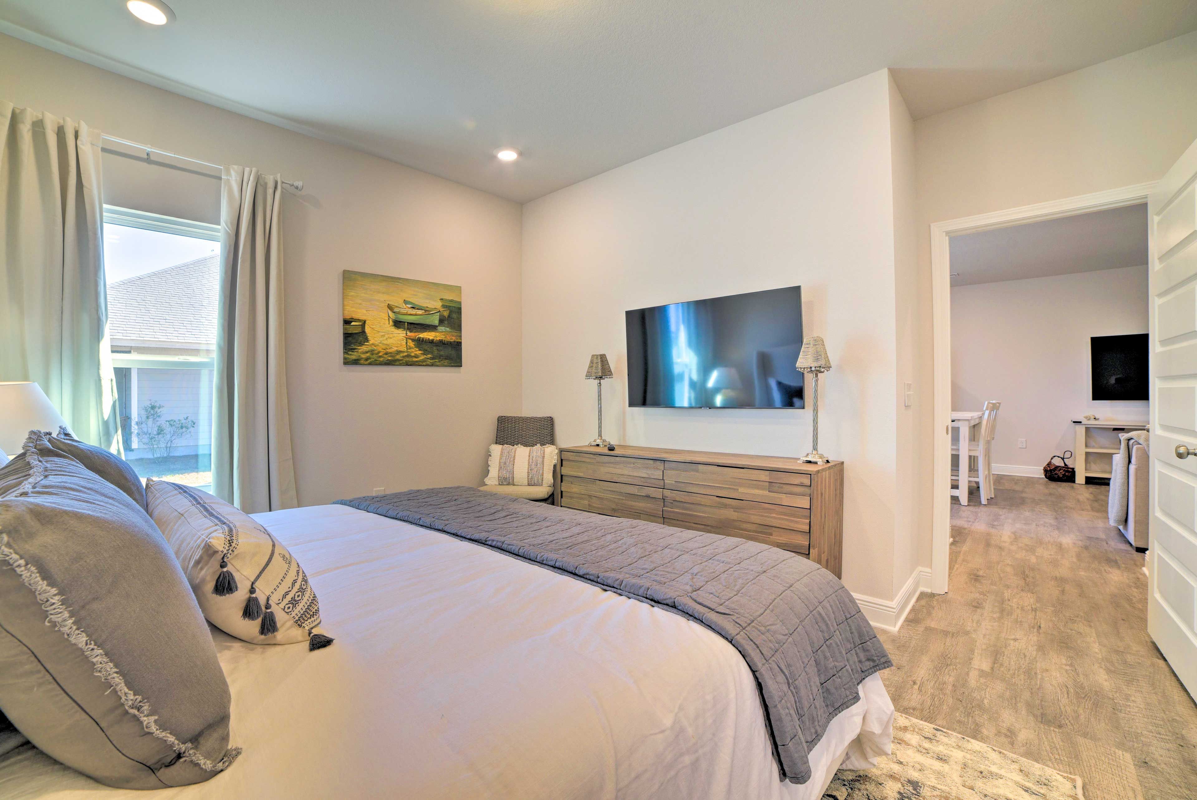 Bedroom 4 | Smart TV