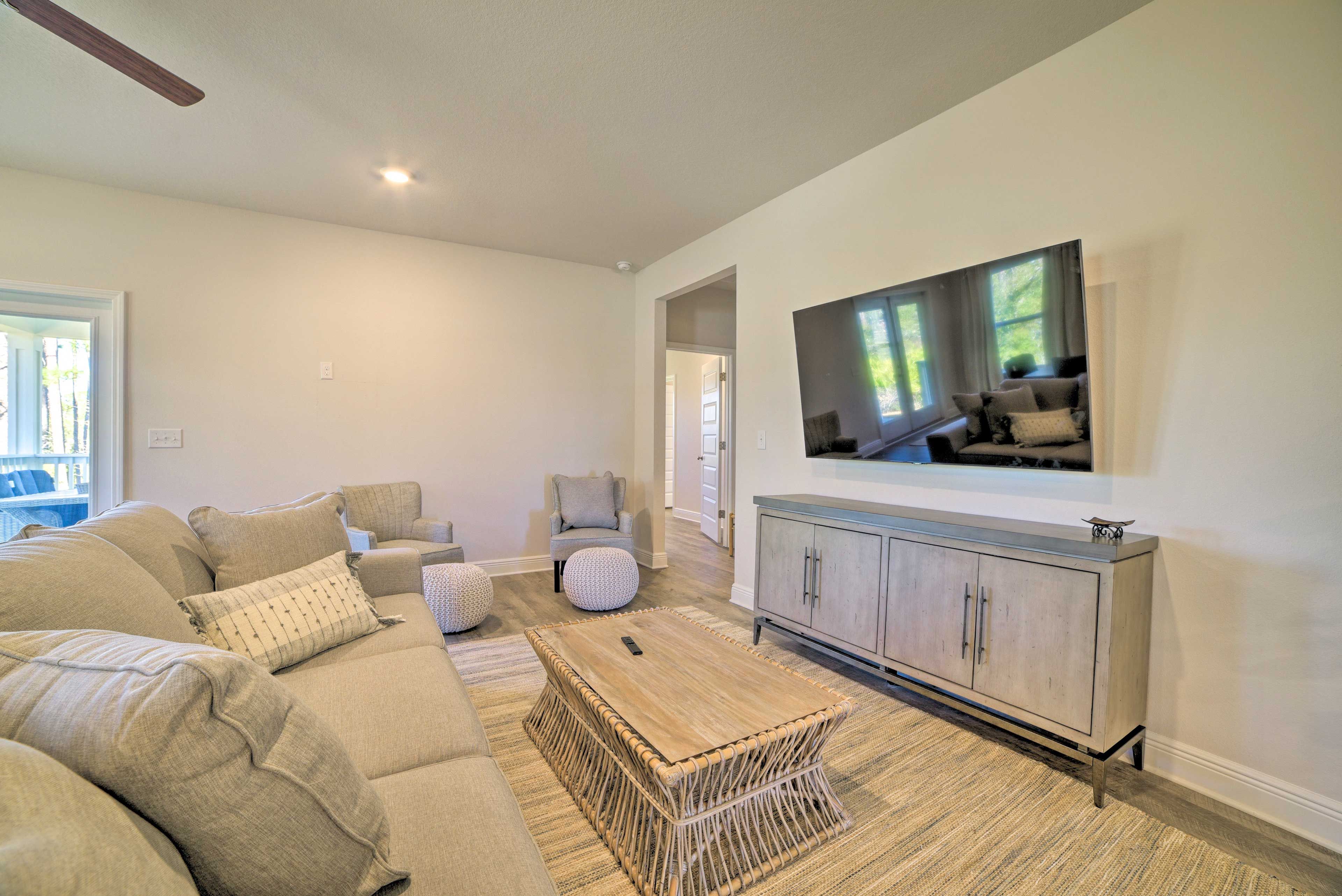 1st Living Area | Single-Story Home | Smart TV w/ Netflix & Samsung Channels