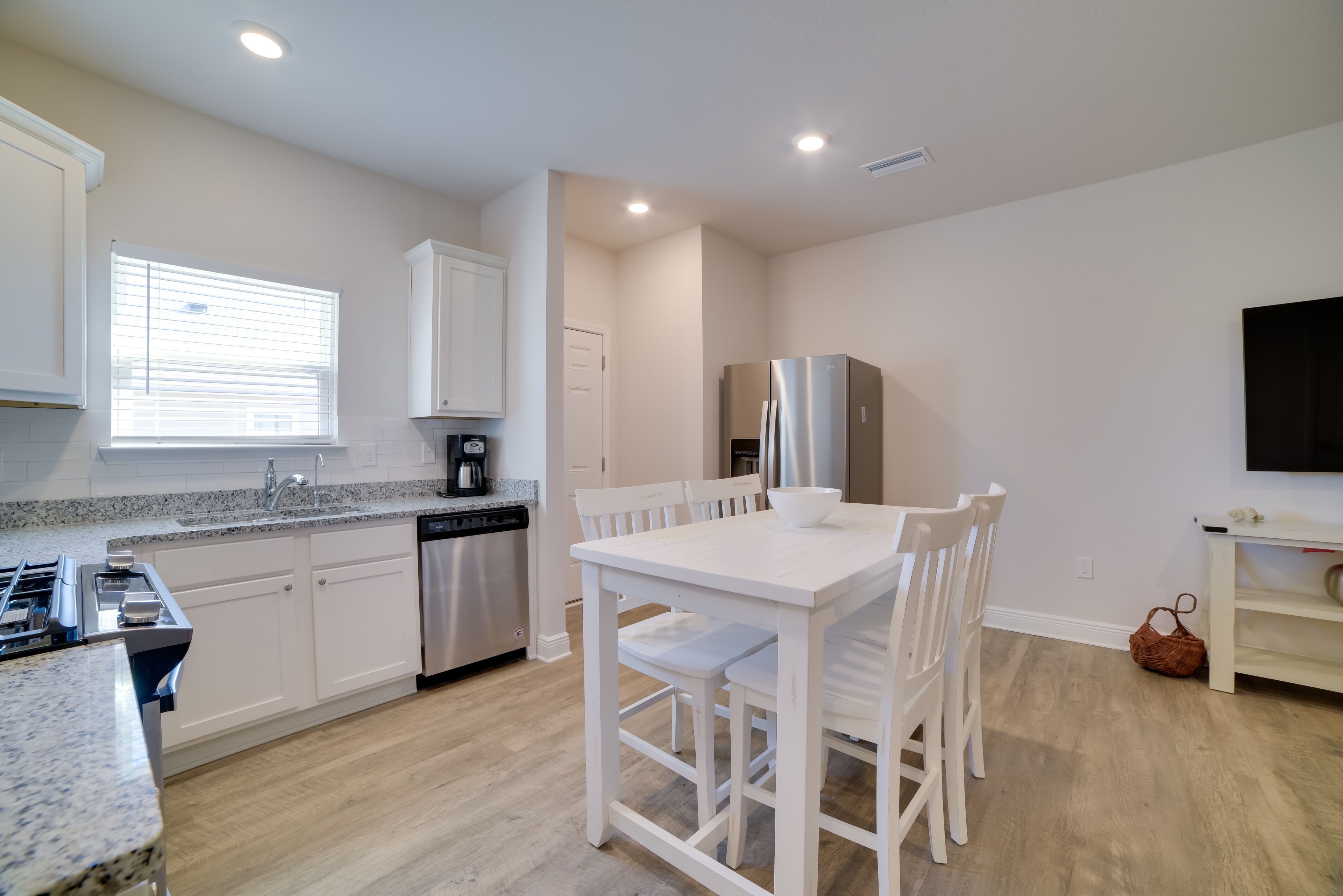 2nd Dining Area | Dishware/Flatware Provided