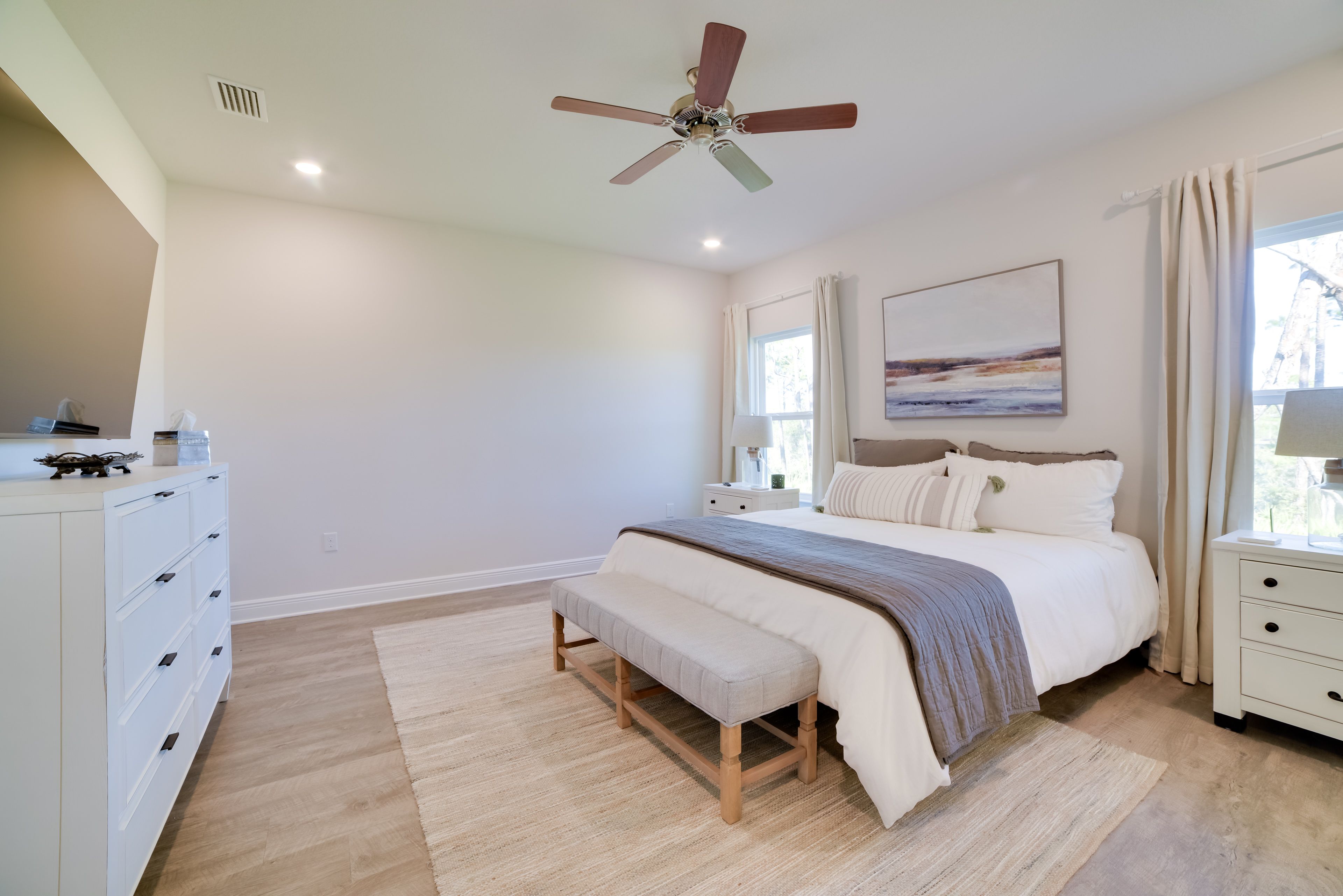 Bedroom 1 | King Bed | Linens Provided