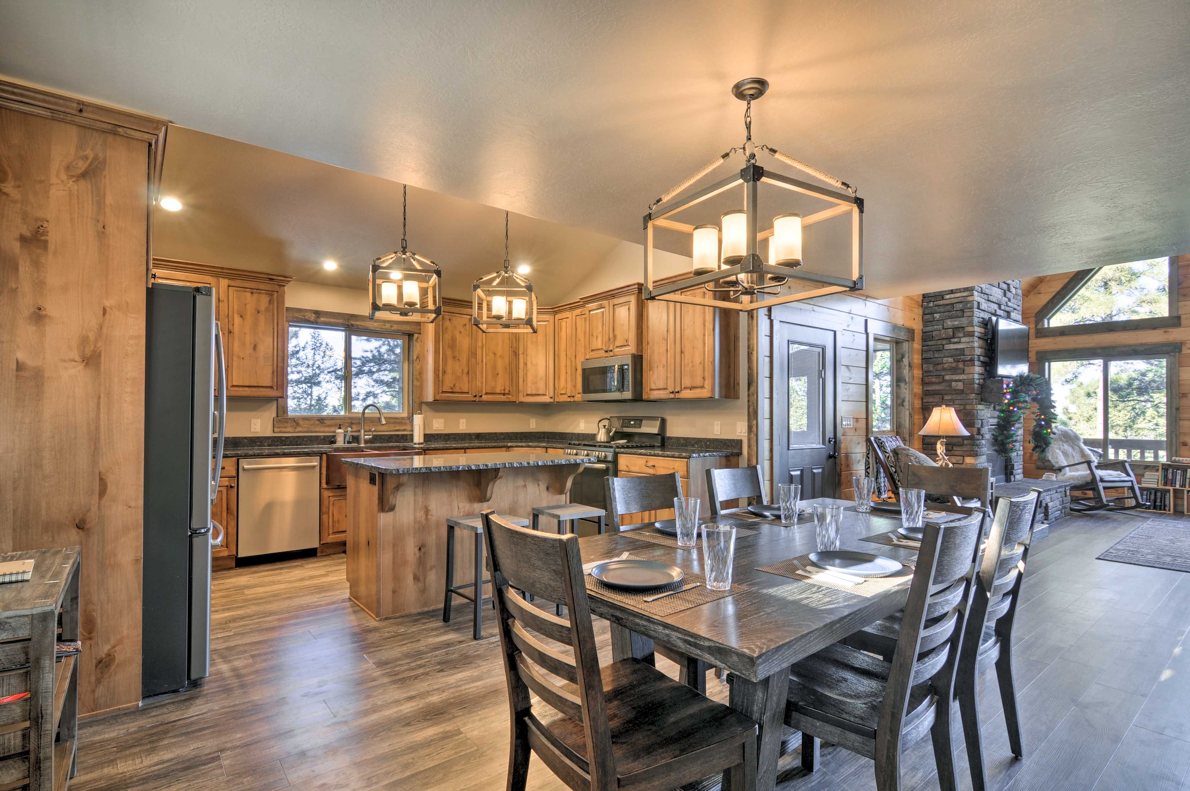 Dining Area | 3-Story Home