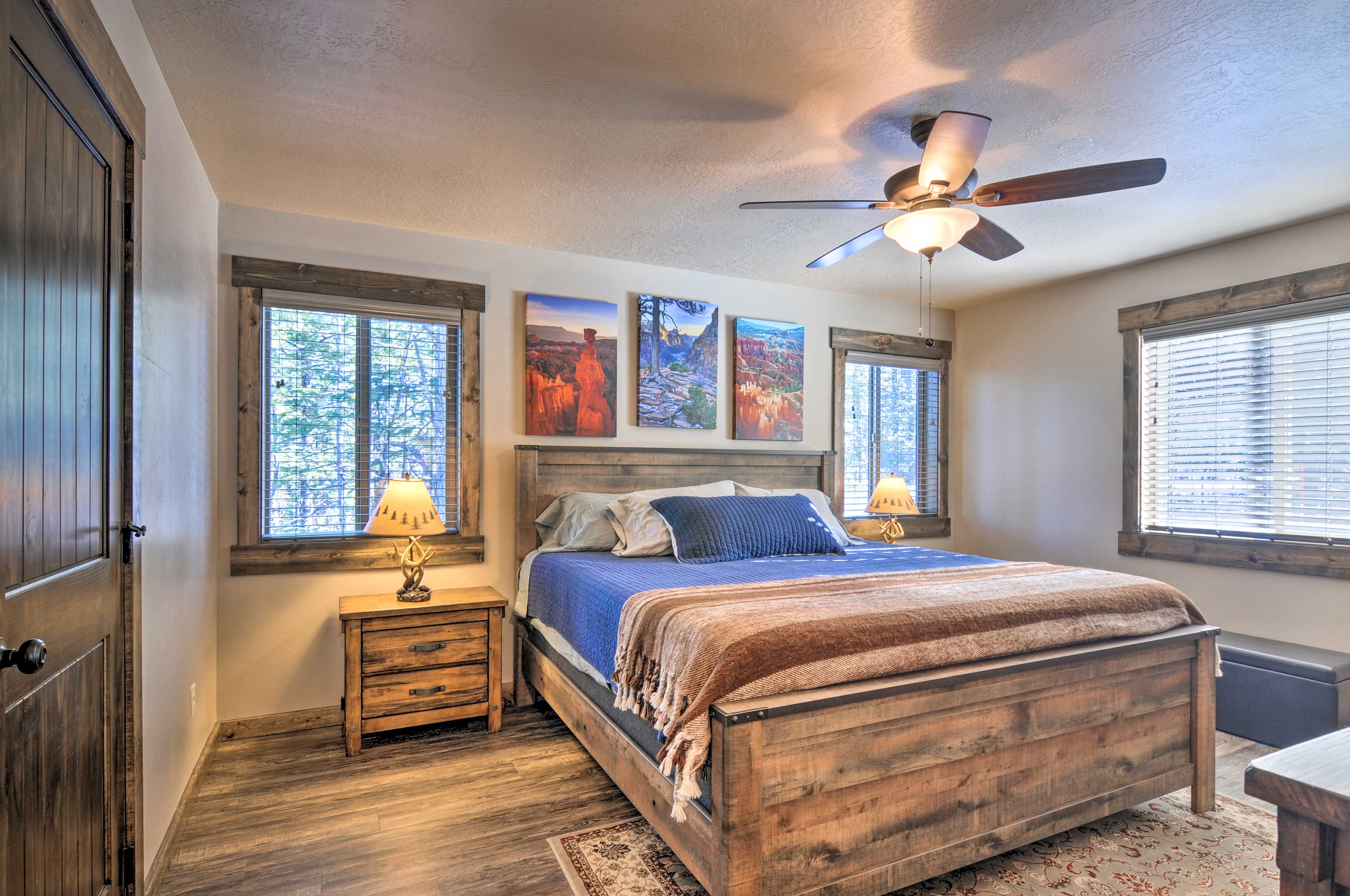 Bedroom 1 | King Bed | 1st Floor