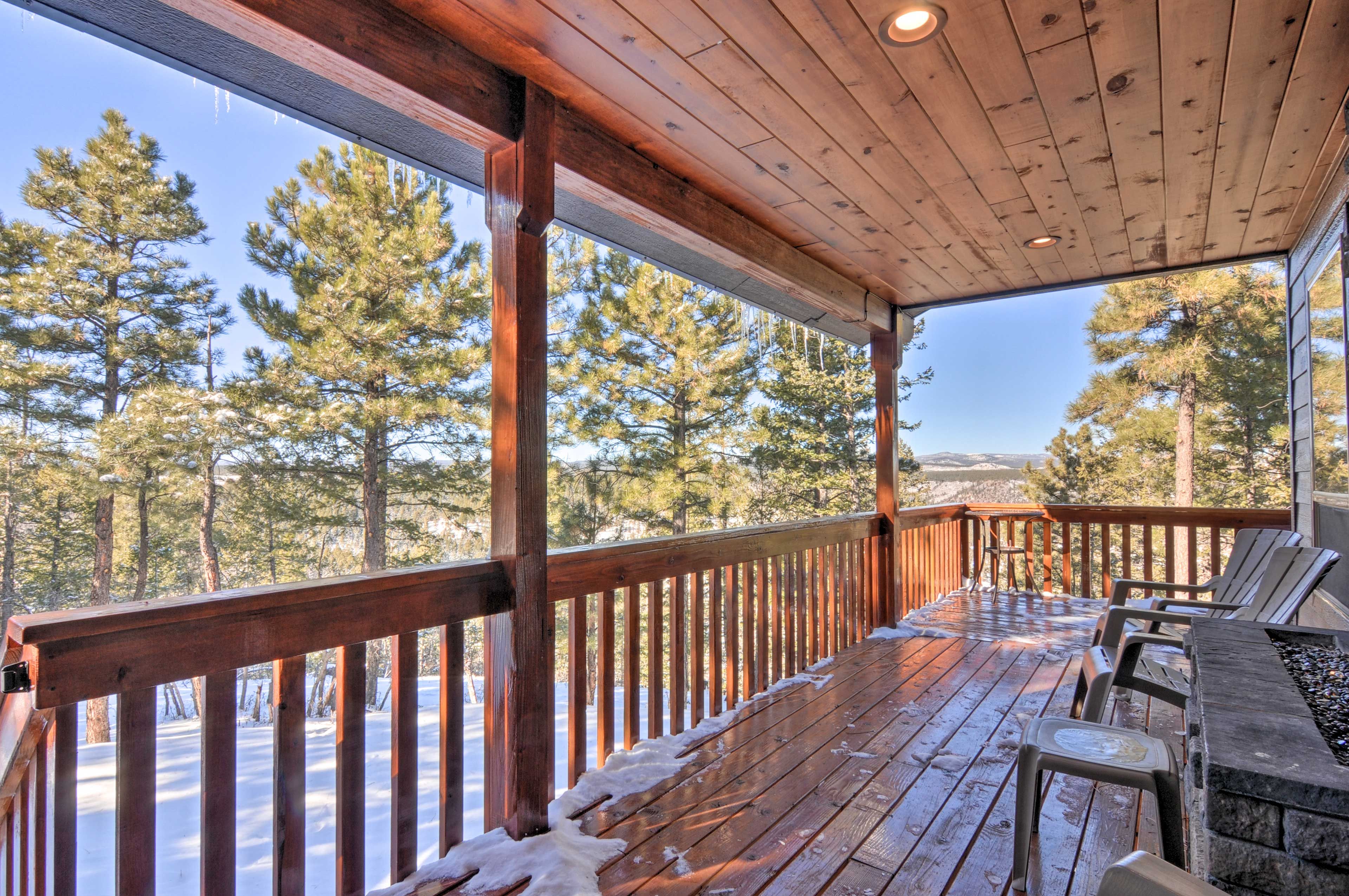 Front Porch | External Fireplace Not For Guest Use