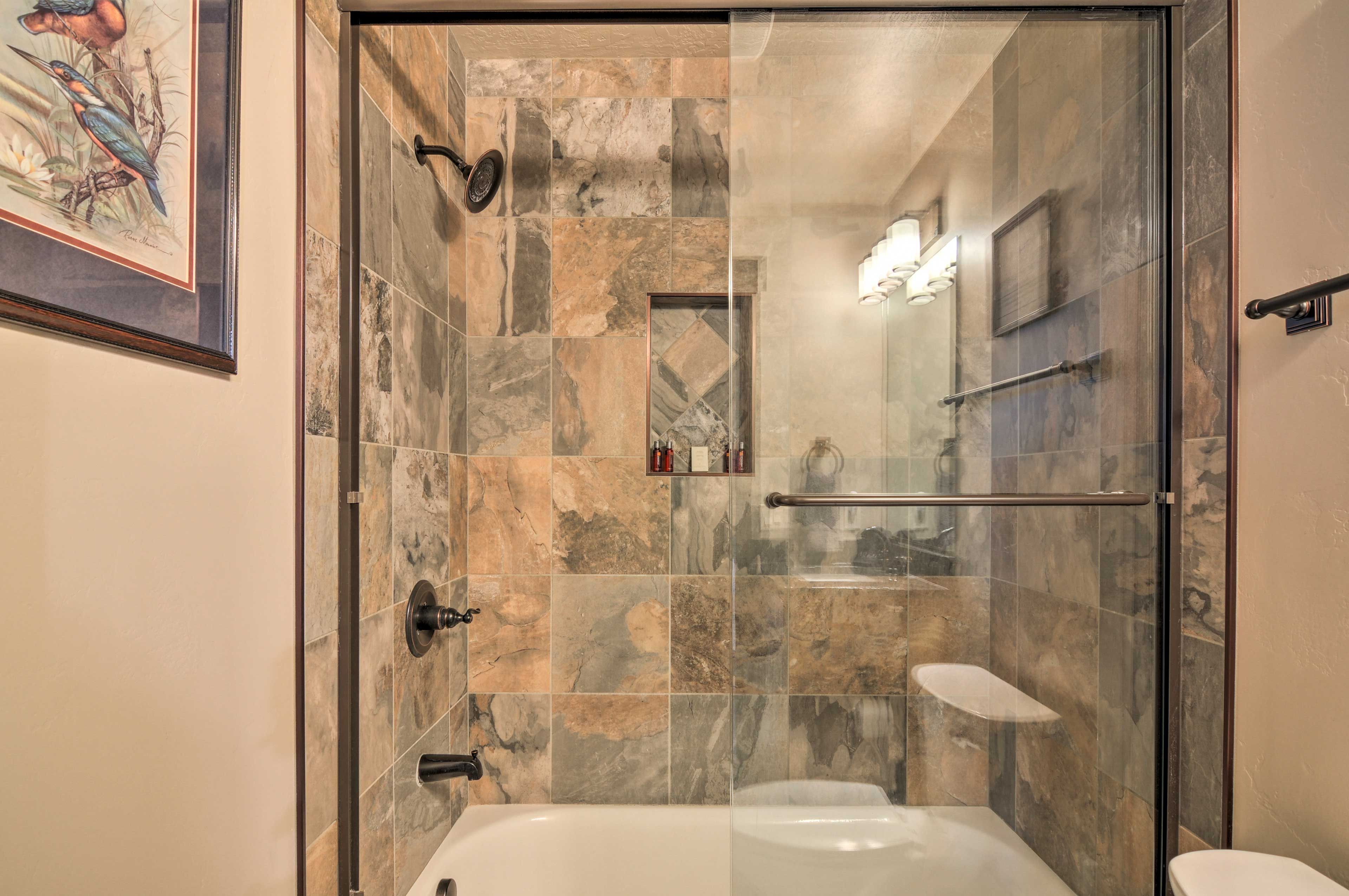 Bathroom | 2nd Floor