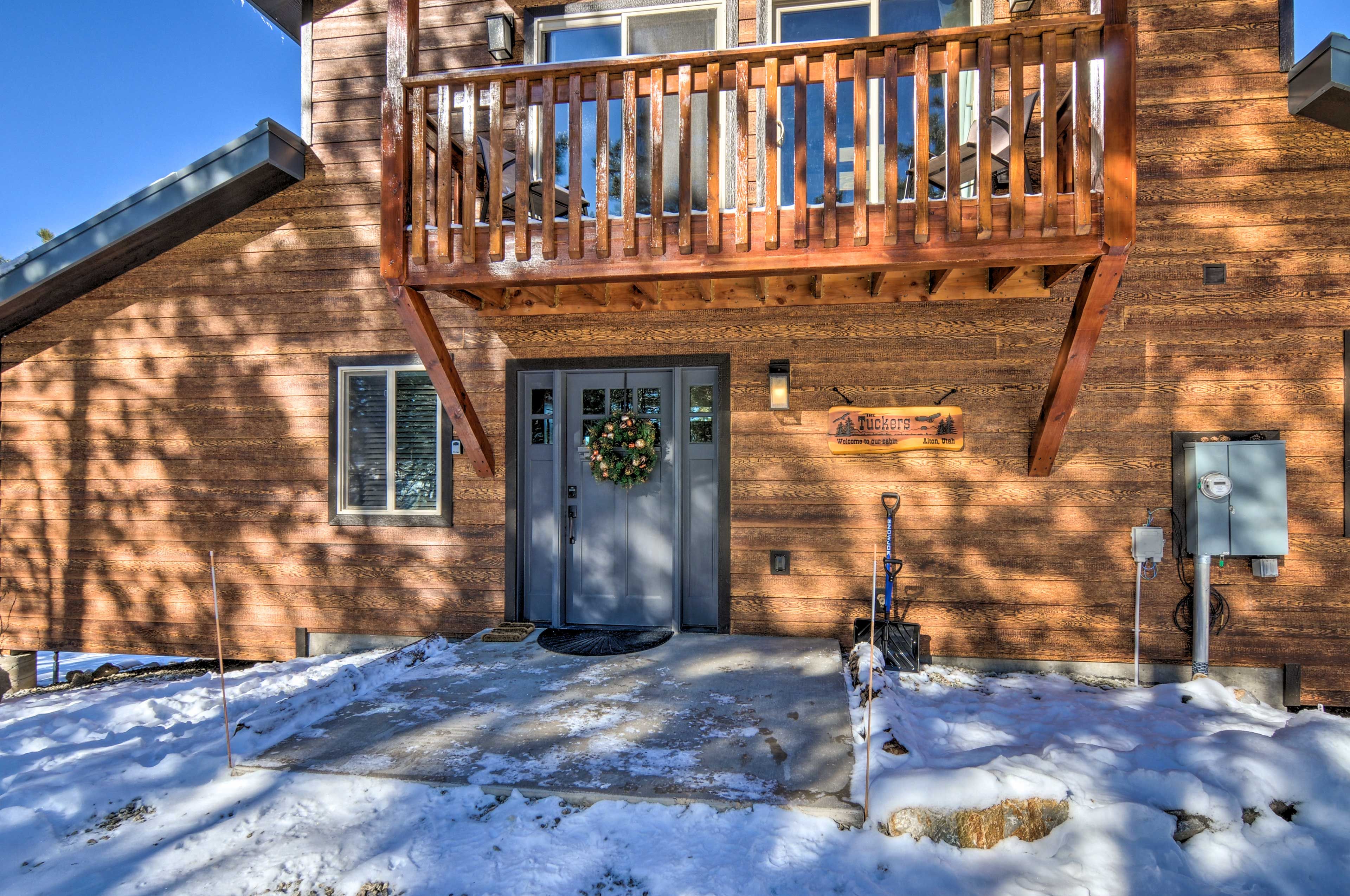 Cabin Exterior | Front Door