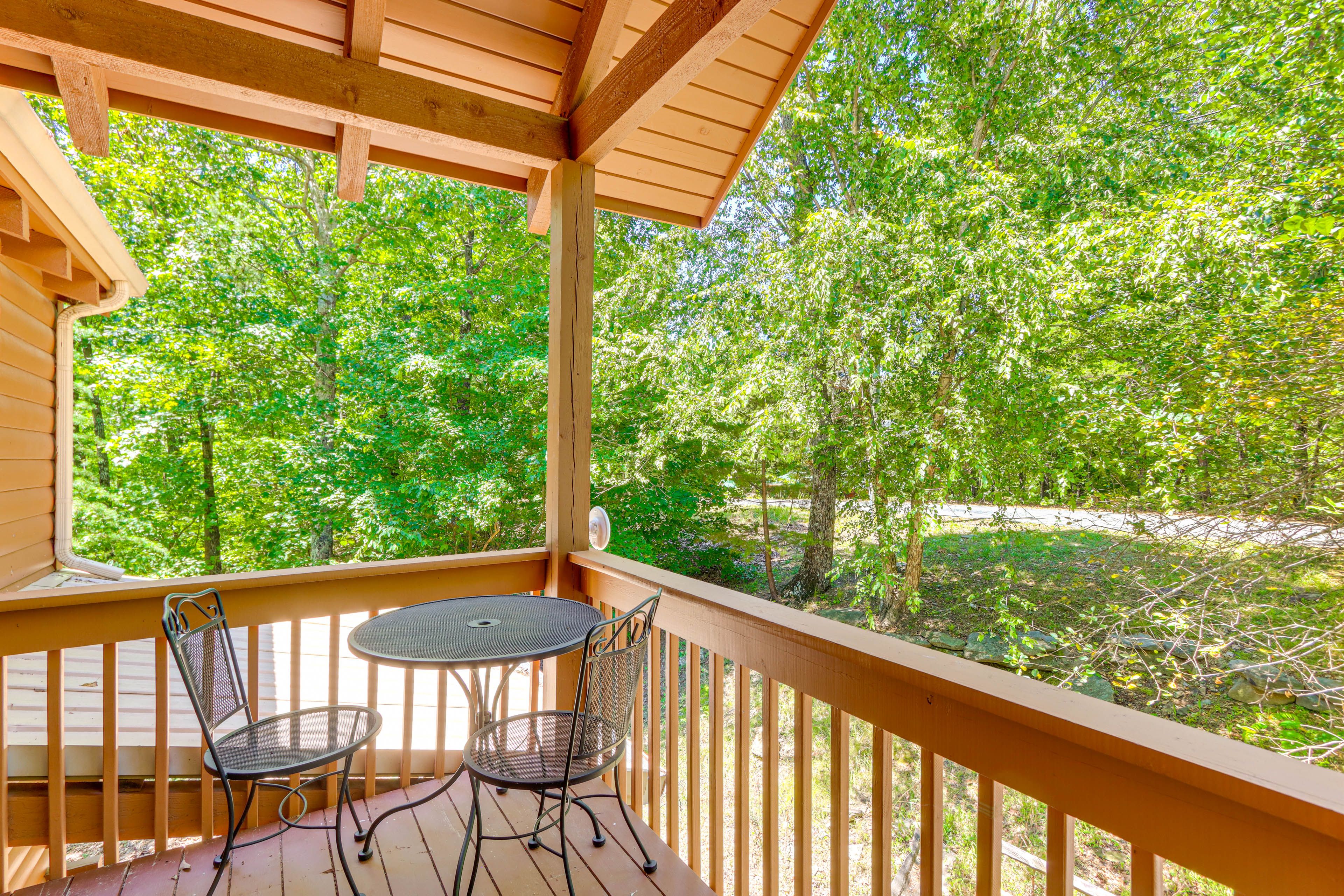 Cabin Exterior | Grill