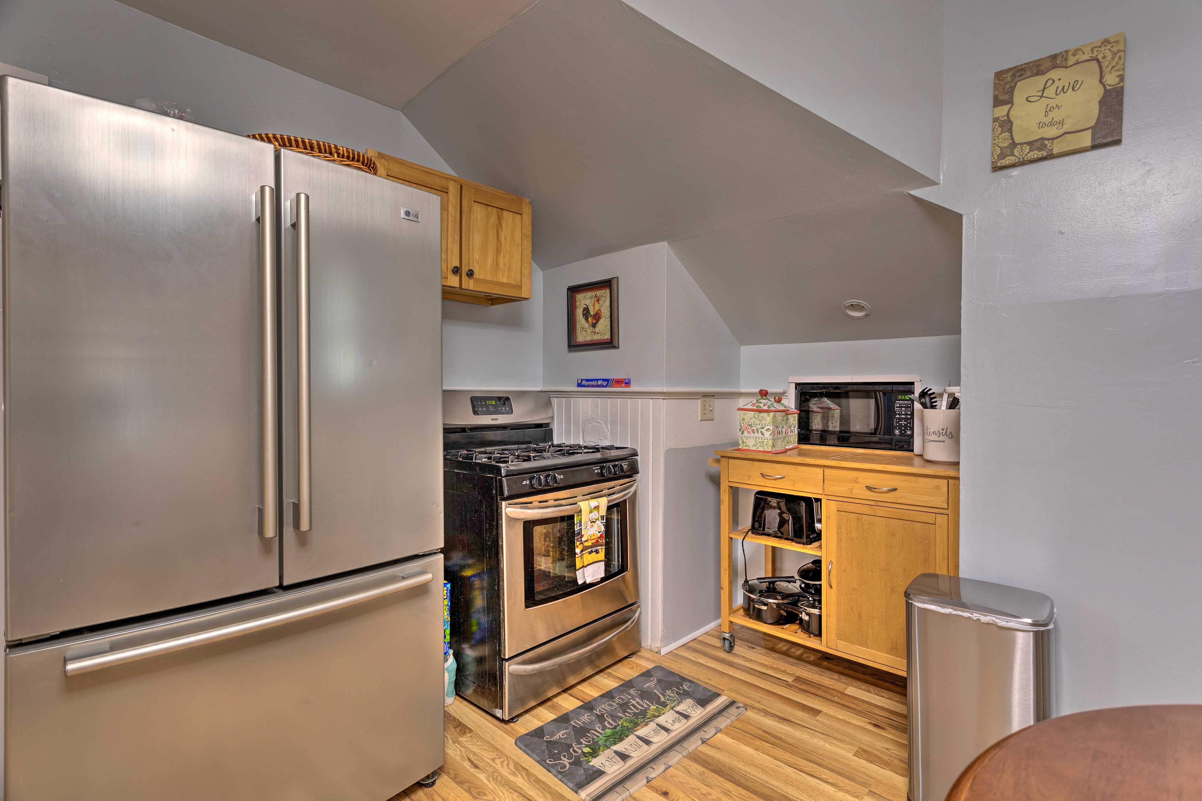 Kitchen | Blender | Air Fryer | Crock-Pot