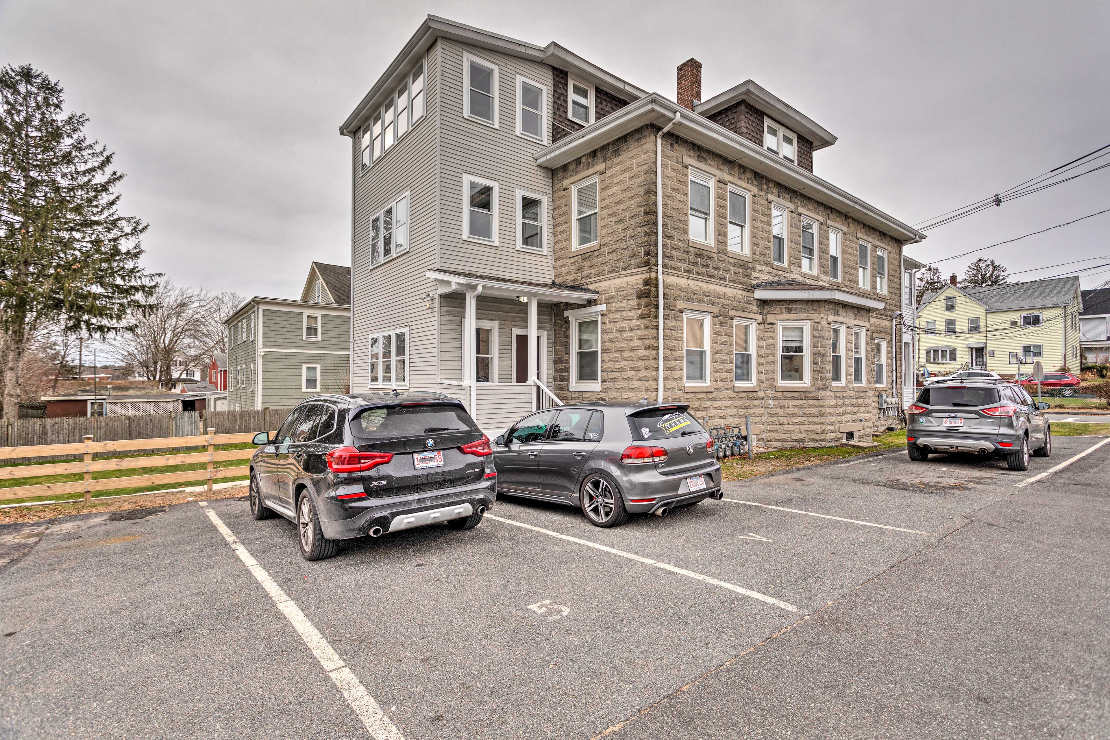 Parking | Driveway (1 Vehicle) | Free Street Parking (First-Come, First-Served)