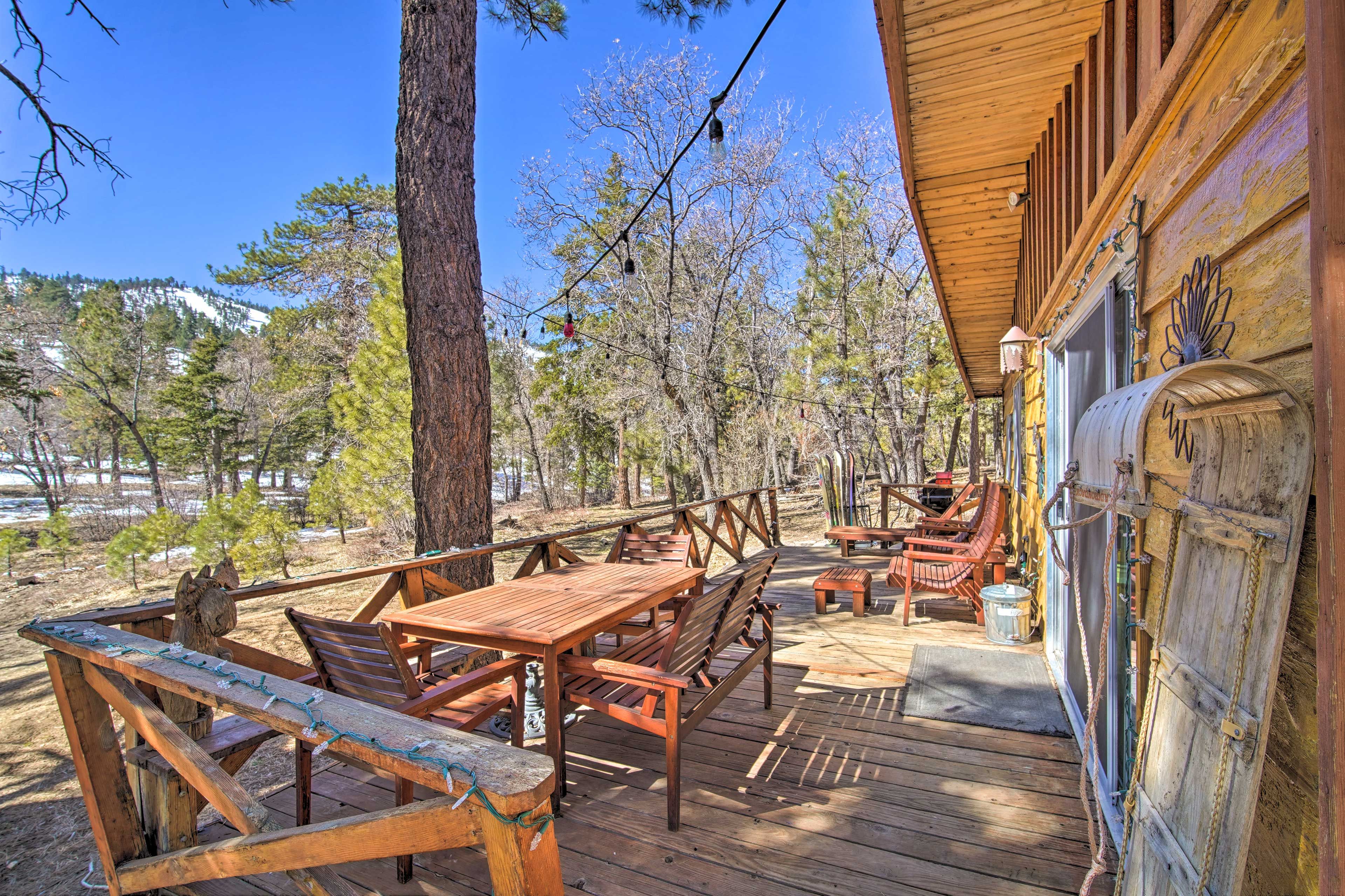 Back Deck | Direct Access to San Bernardino National Forest