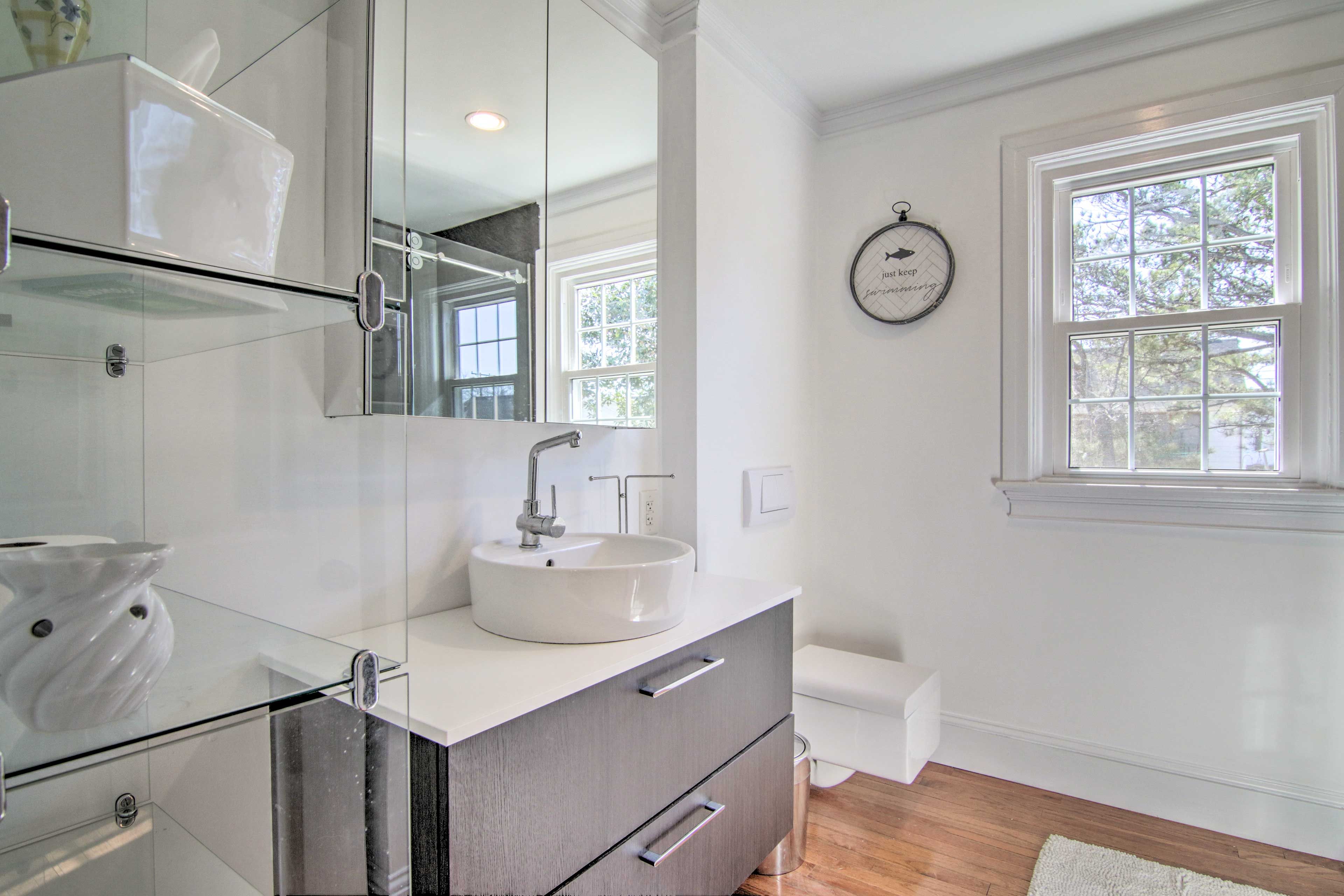 Full Bathroom