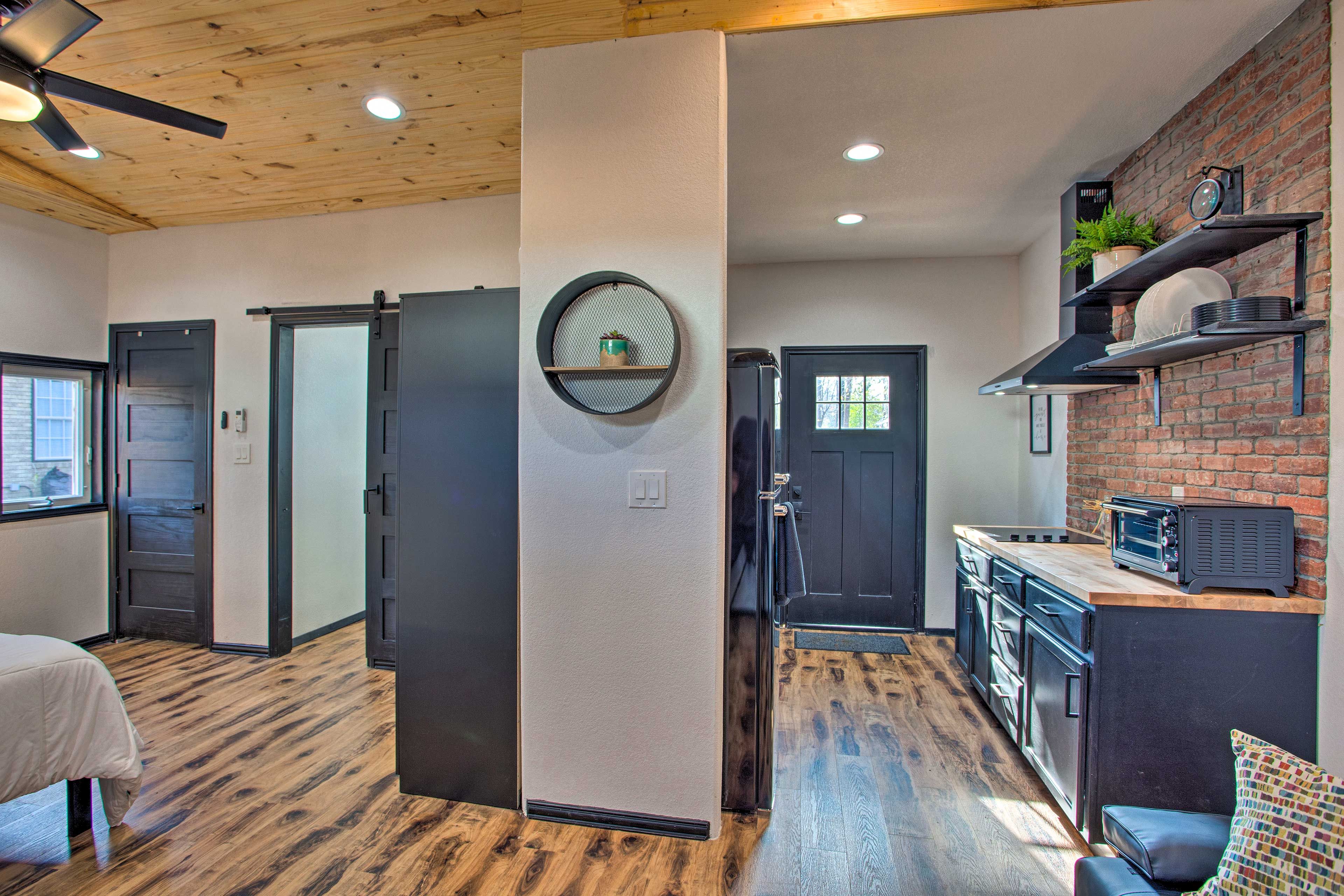 Studio | Living Area