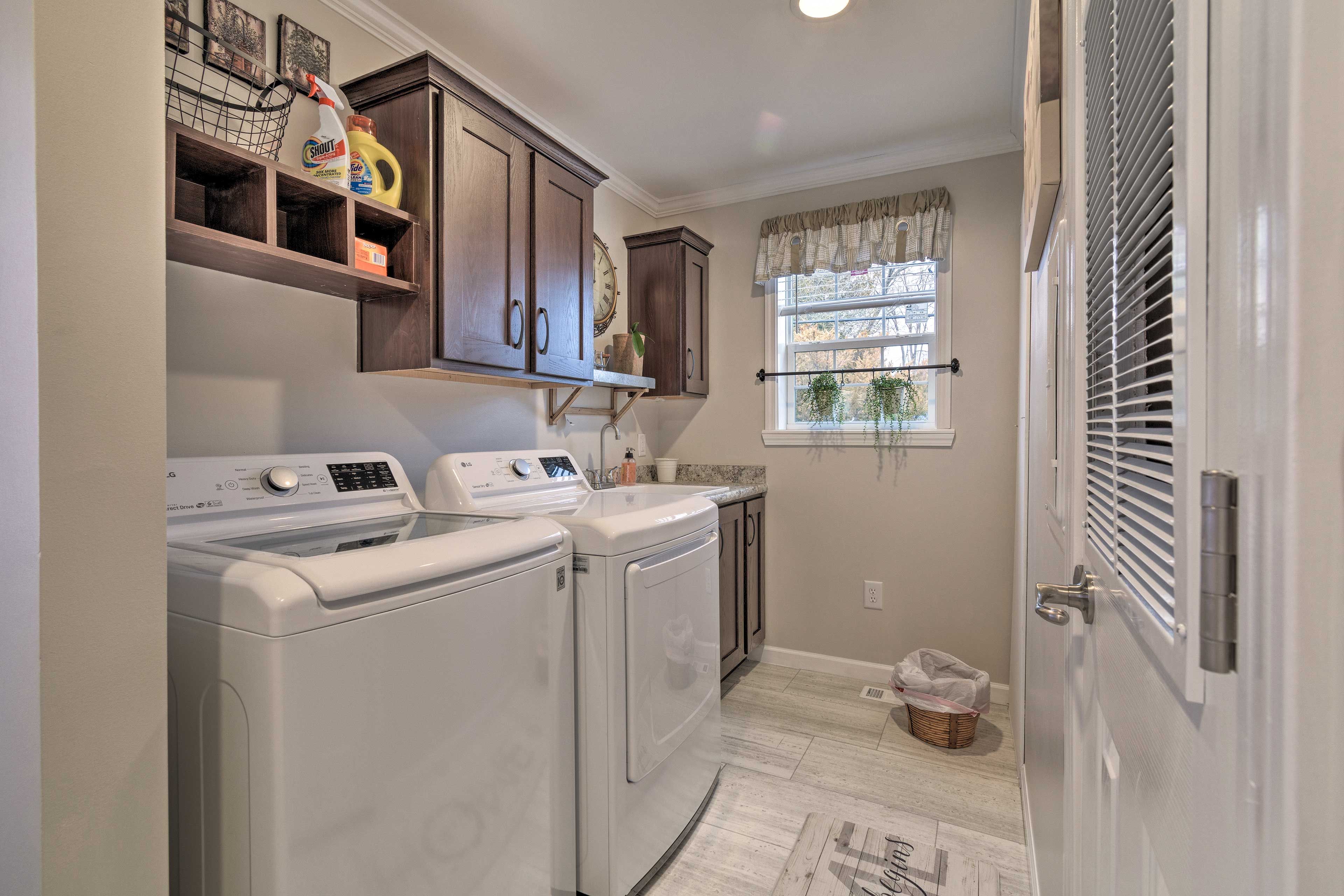 Laundry Room | Laundry Detergent | Dryer Sheets | Sink