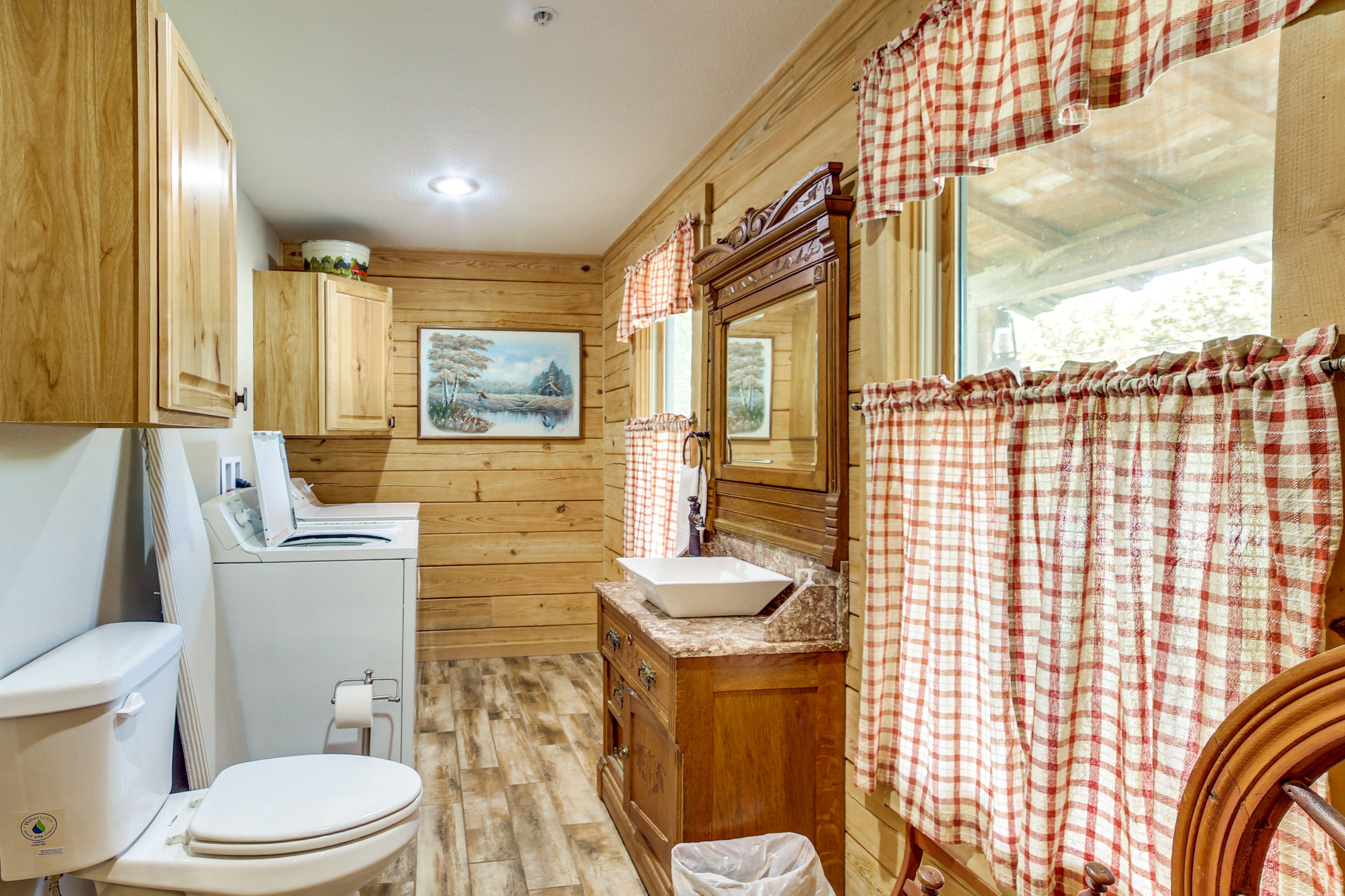 Half Bathroom | Washer & Dryer