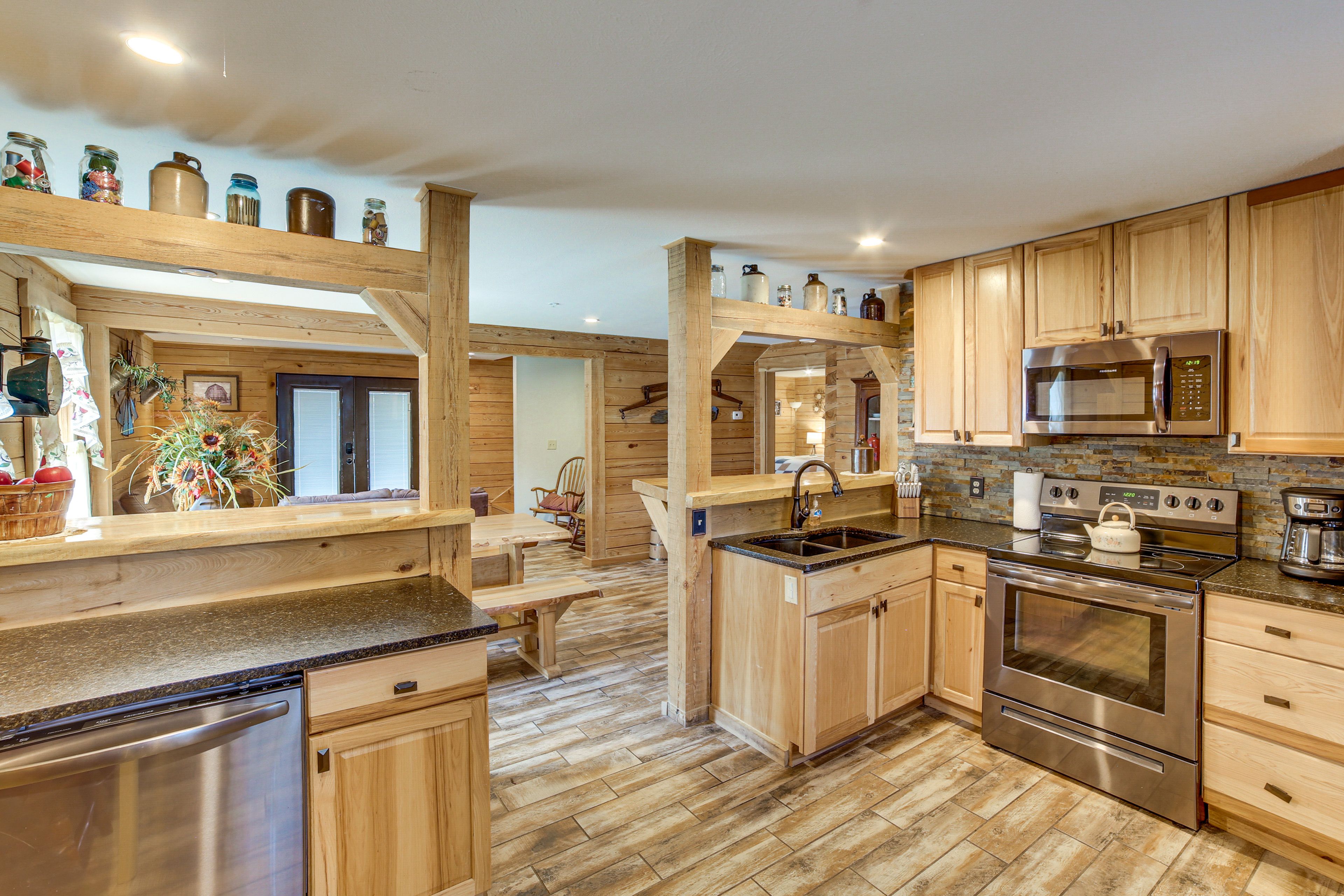 Kitchen | Coffee Makers | Toaster