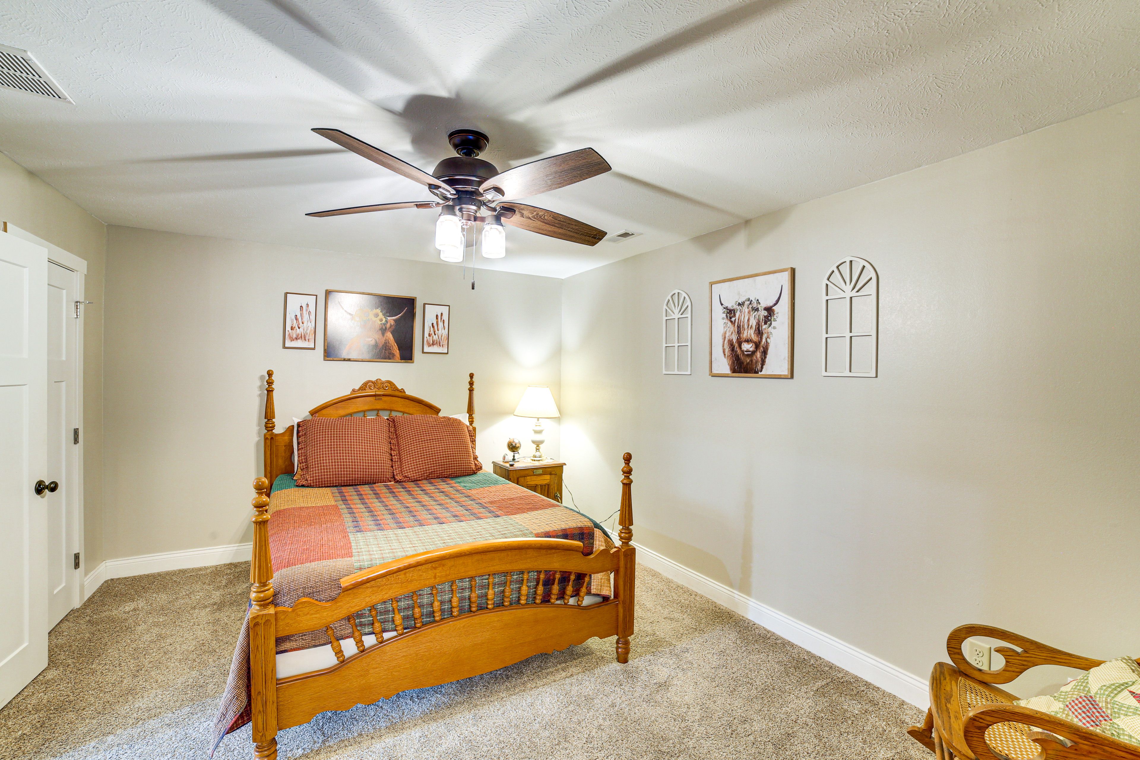 Bedroom 2 | Main Level | Queen Bed