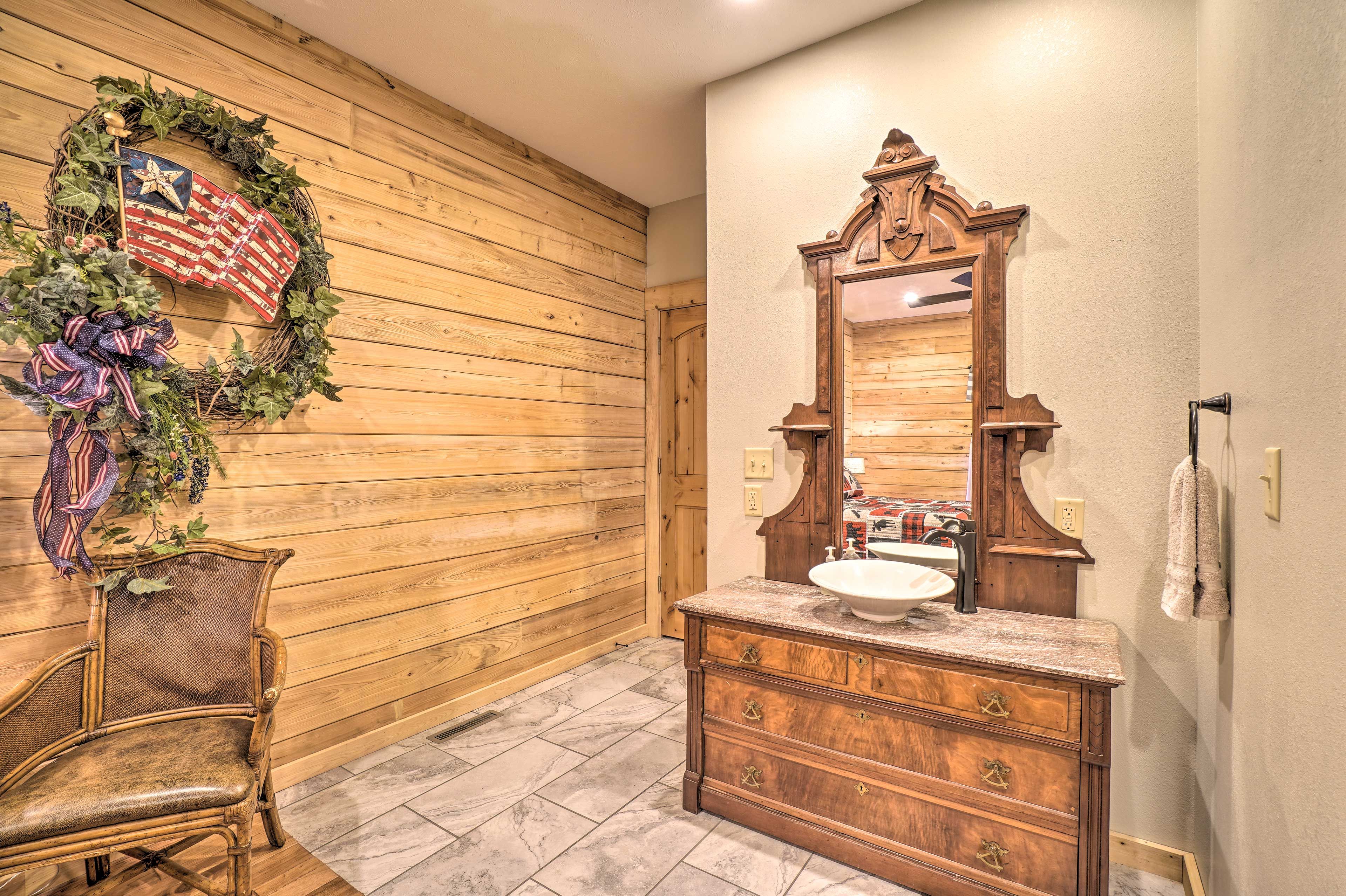En-Suite Bathroom