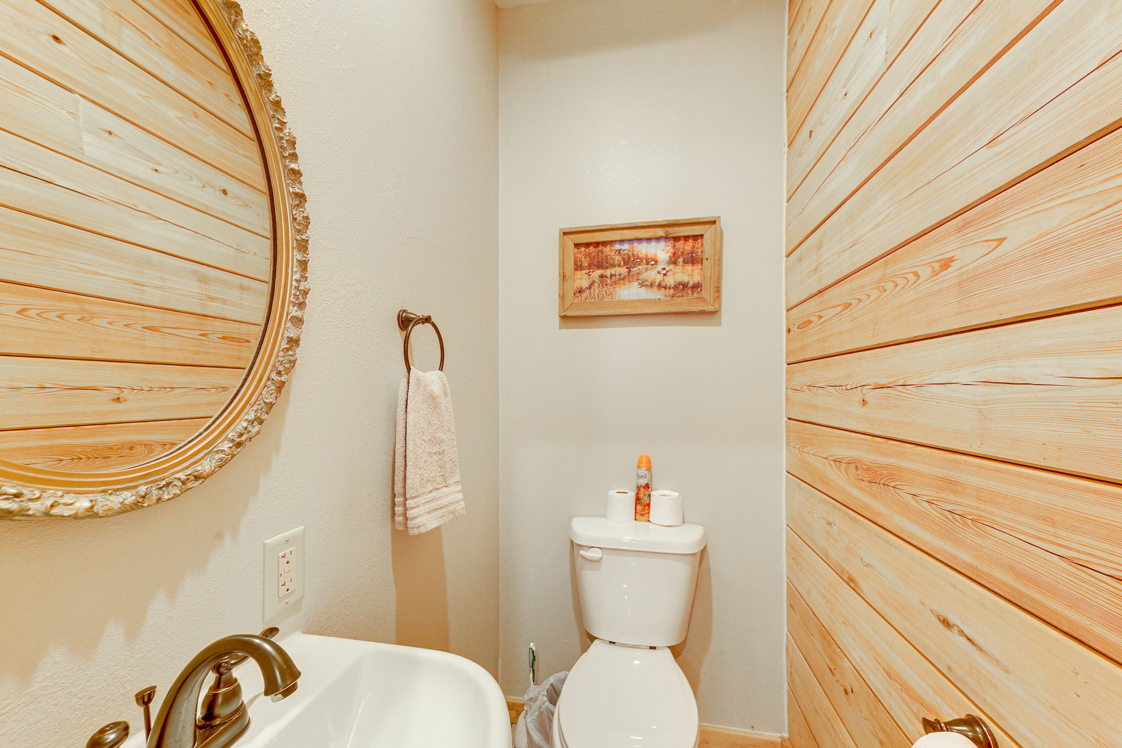 Half Bathroom | Main Level