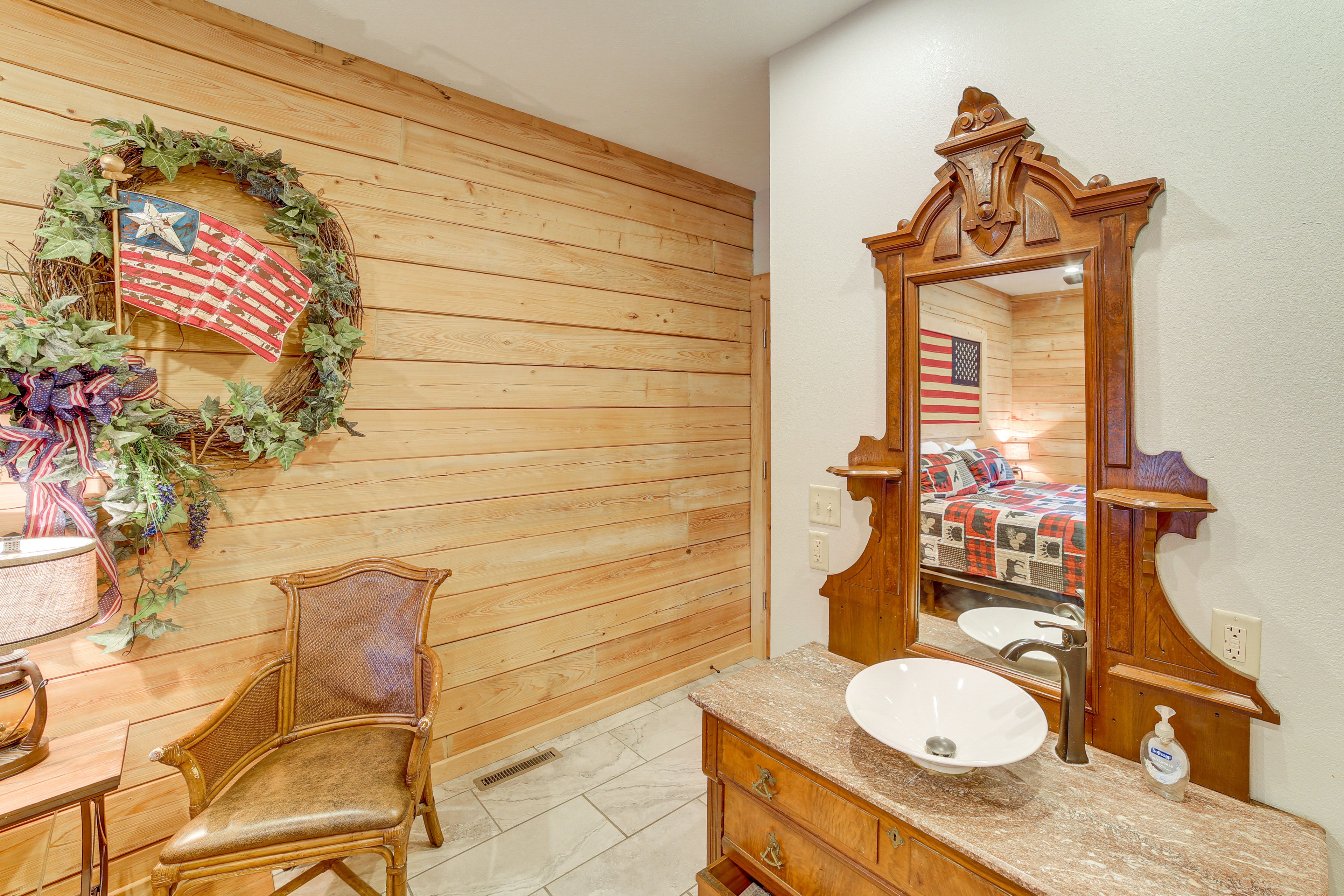 En-Suite Bathroom | Complimentary Toiletries