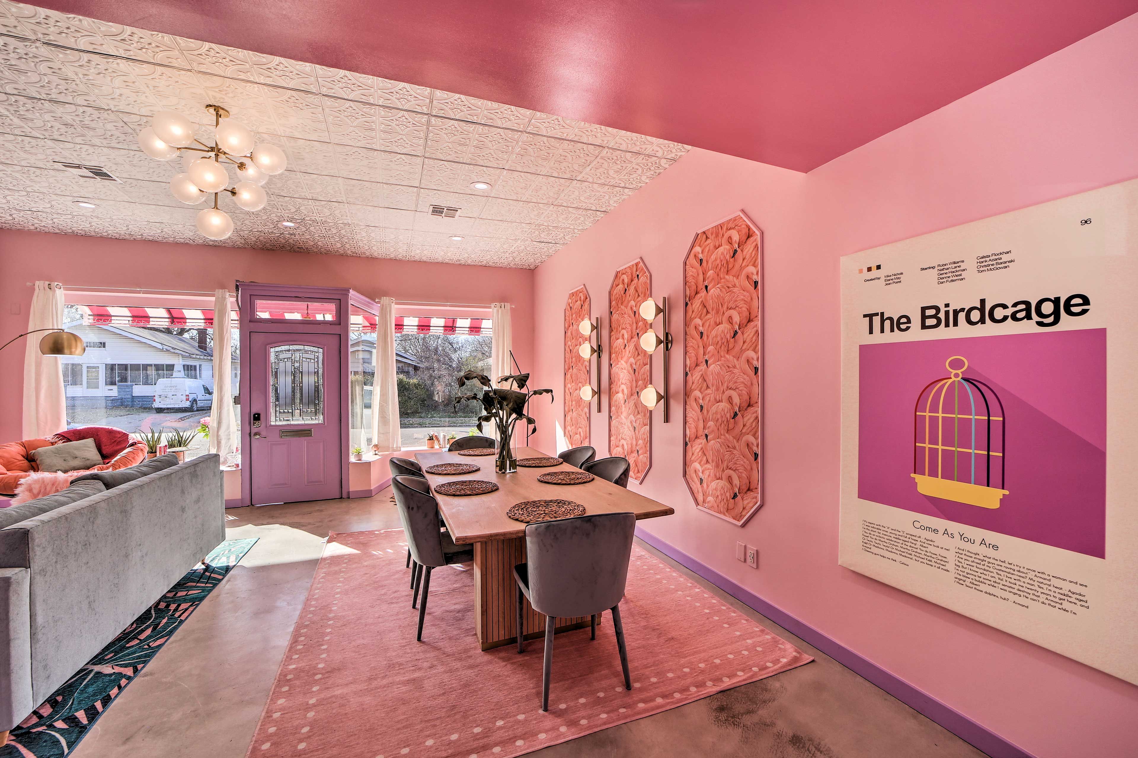 Dining Area | Dishware & Flatware Provided