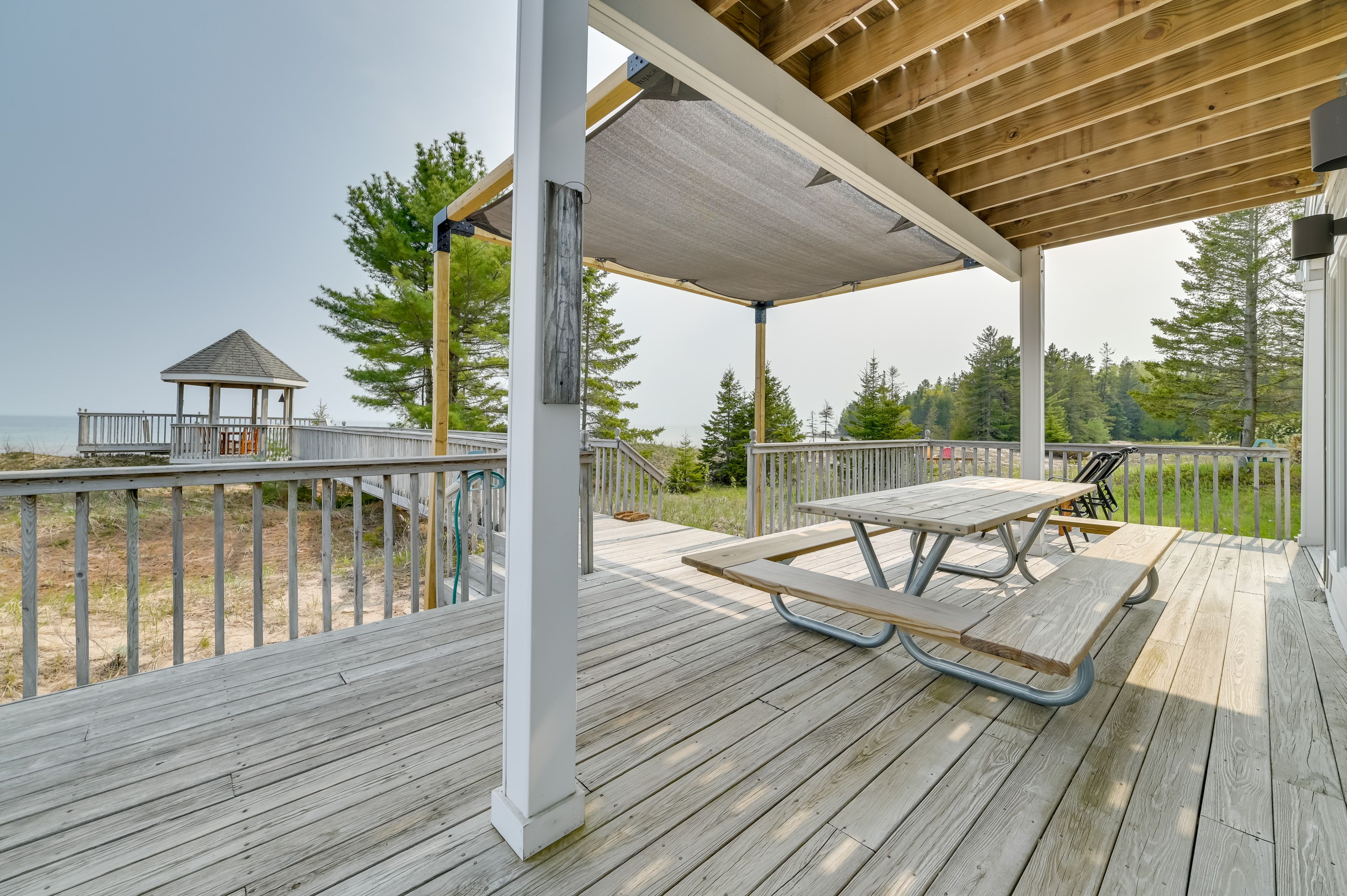 Deck | Gas Grill