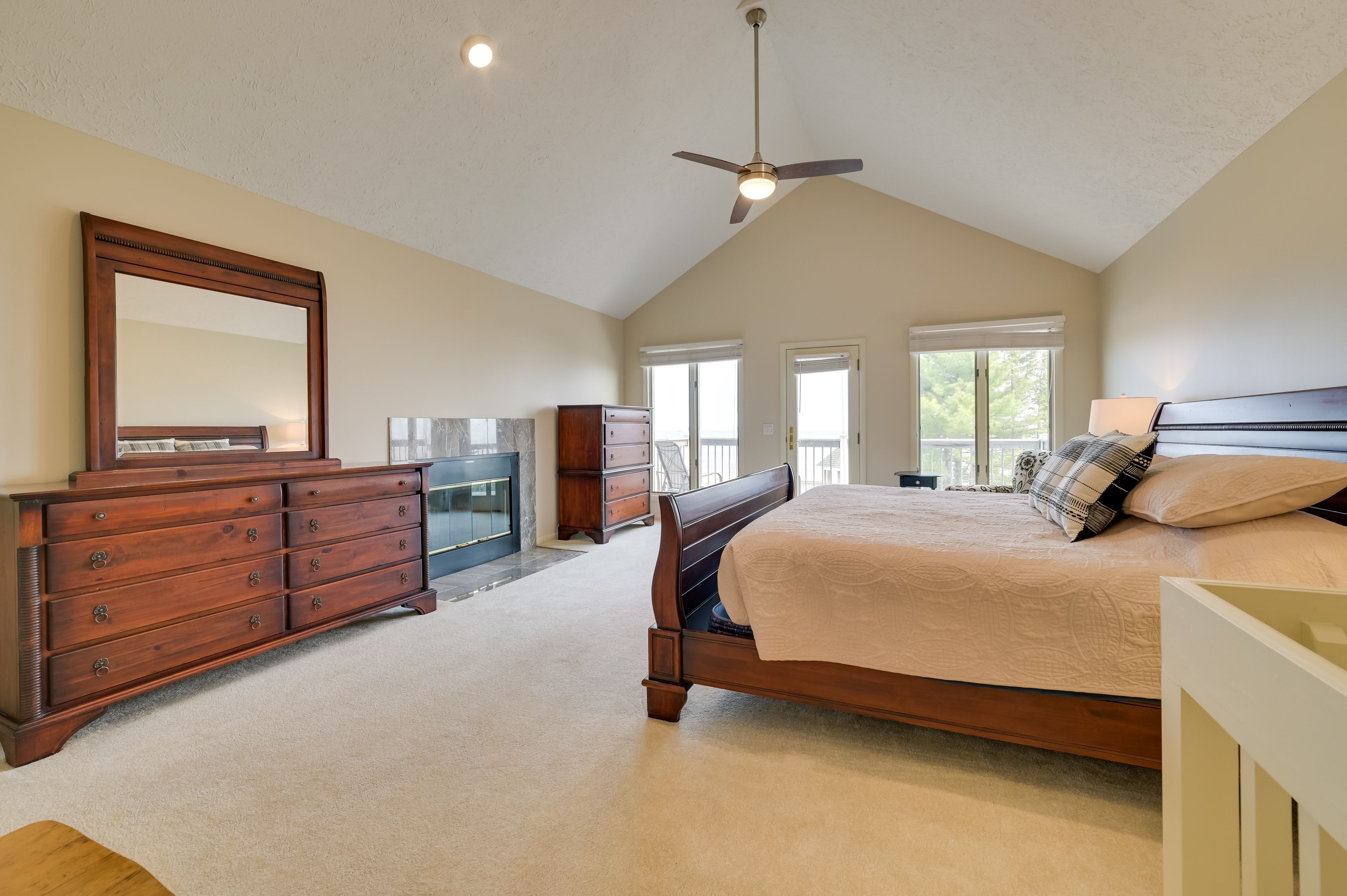 Bedroom 1 | King Bed | 2nd Floor
