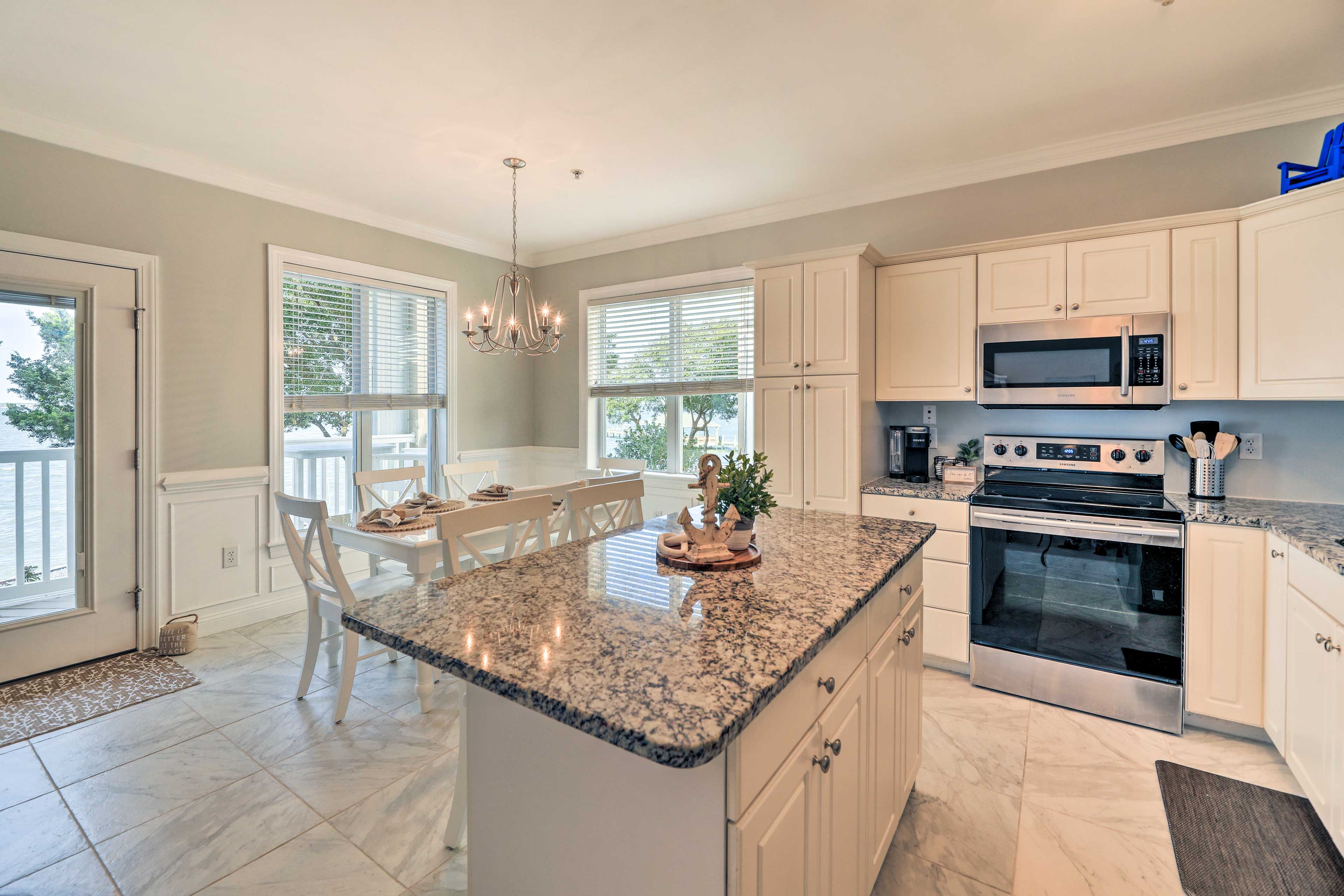 Fully Equipped Kitchen | Cooking Basics & Spices