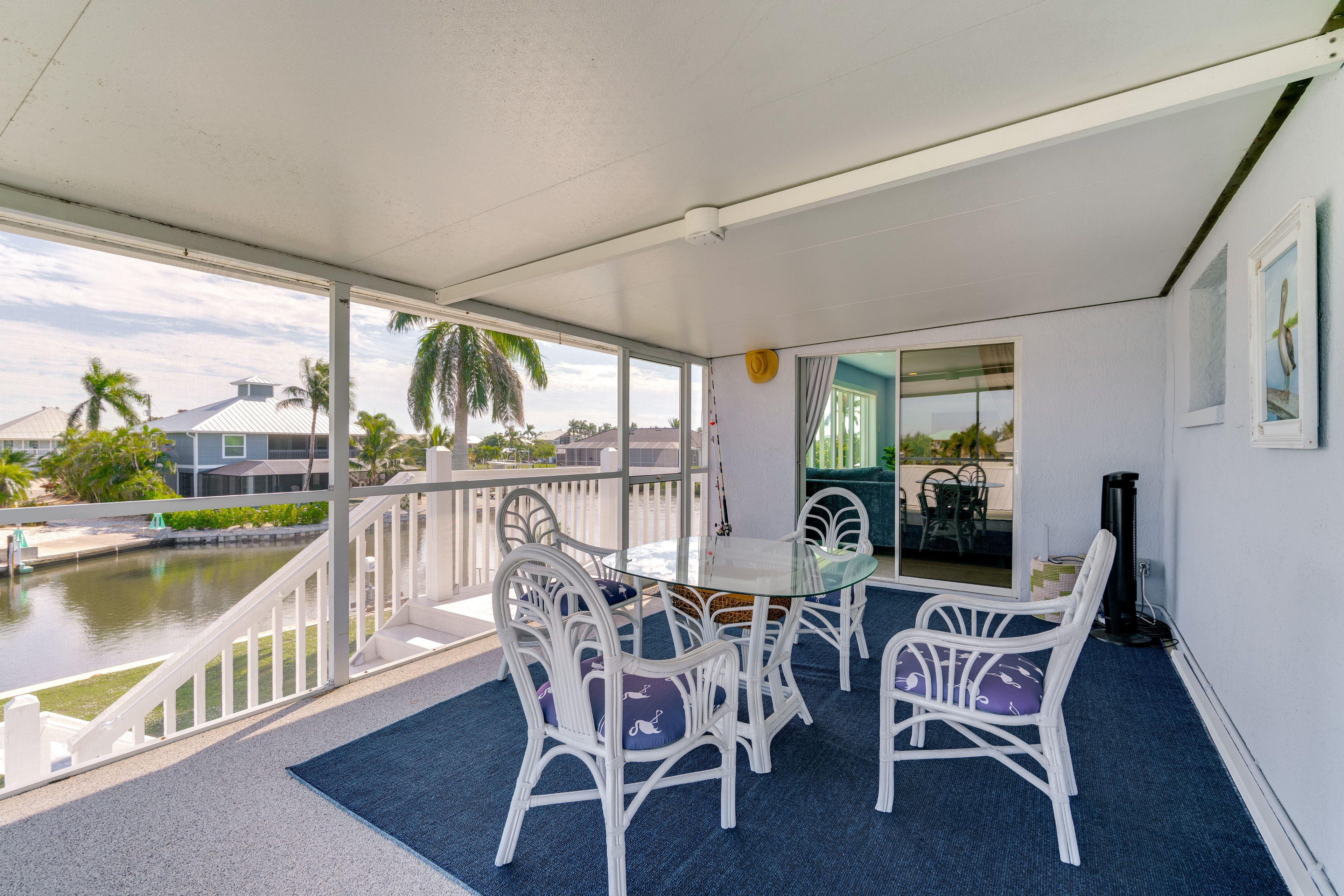 Screened-In Patio | Outdoor Dining