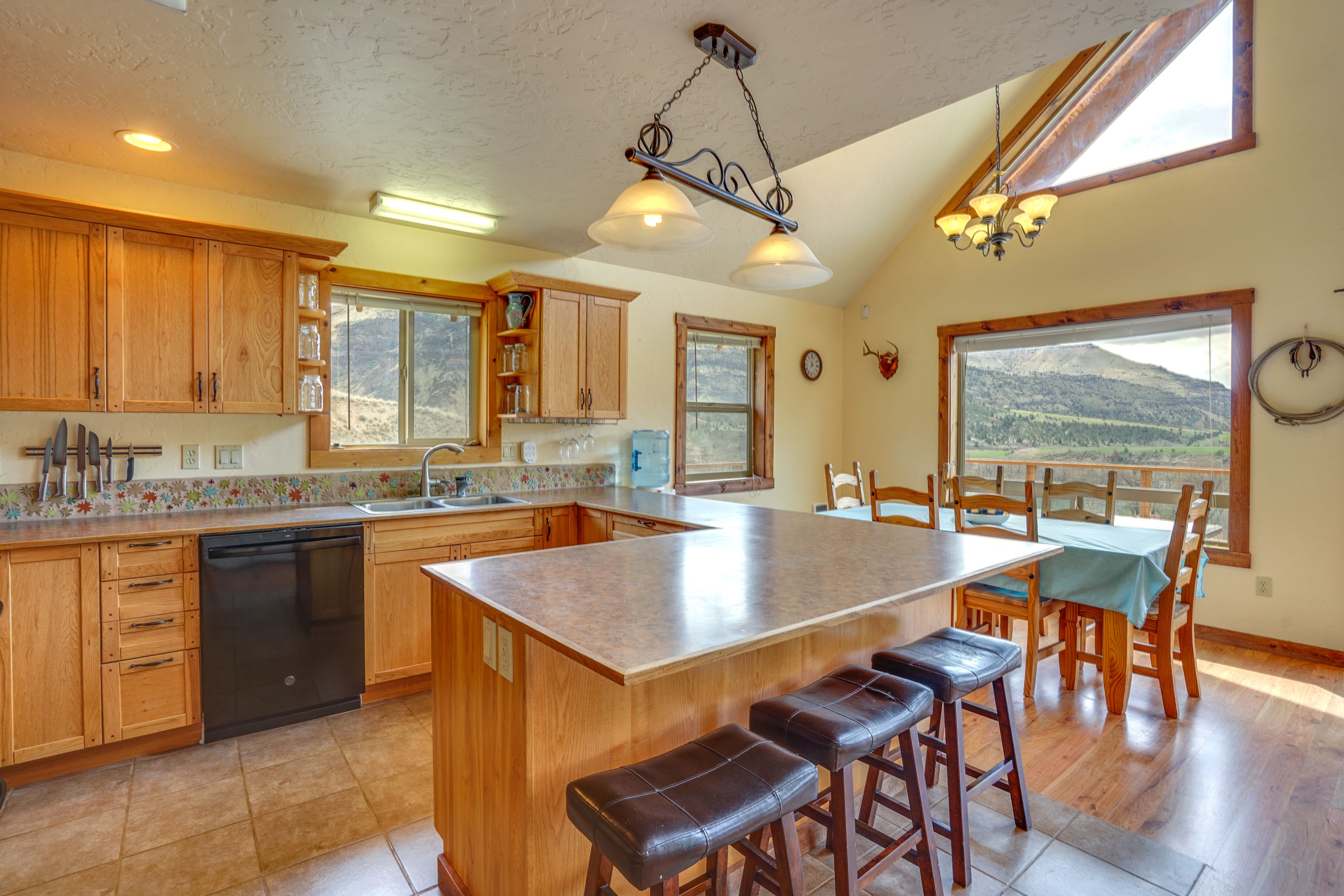 Kitchen | Fully Equipped | Cooking Basics