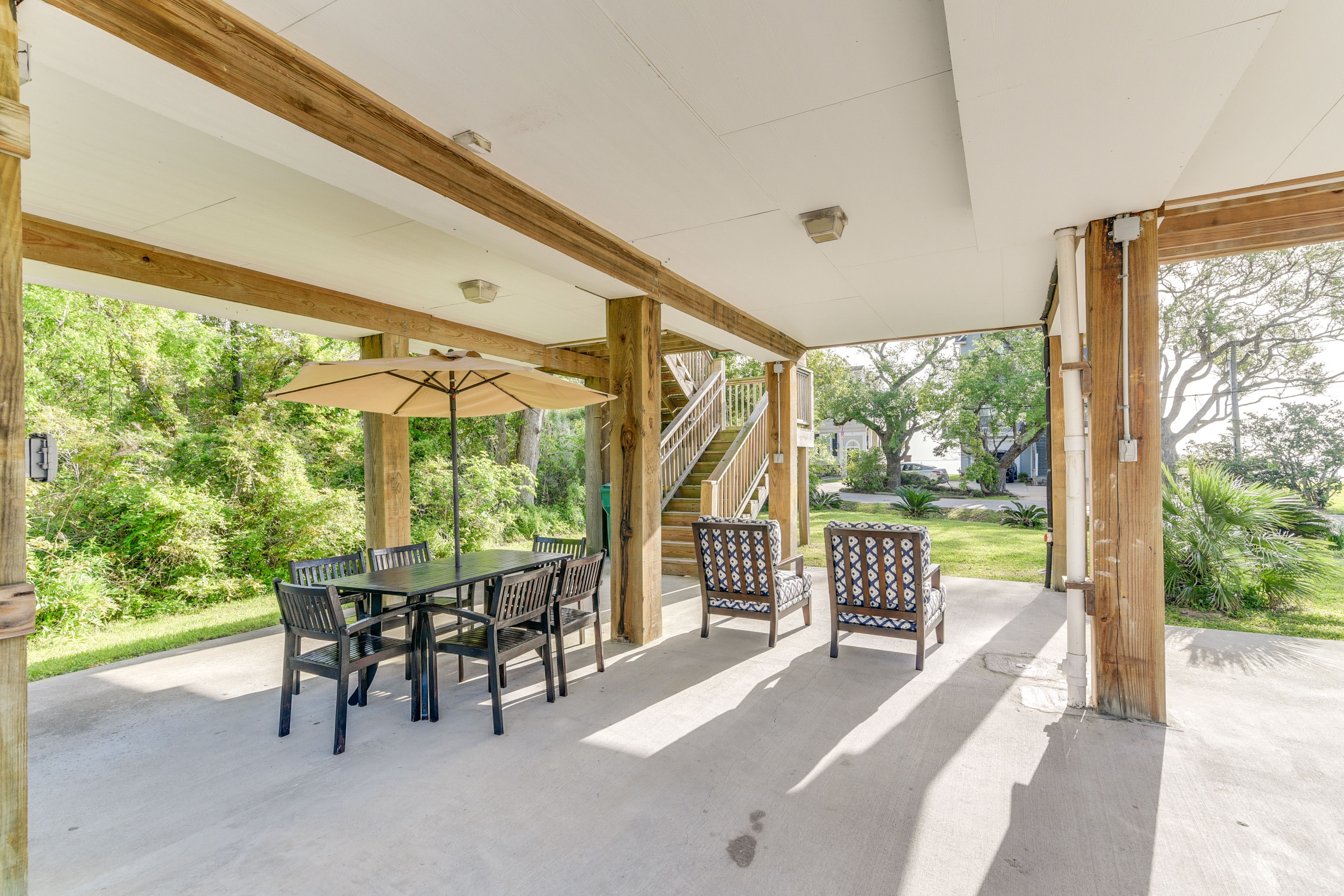 Lower-Level Patio