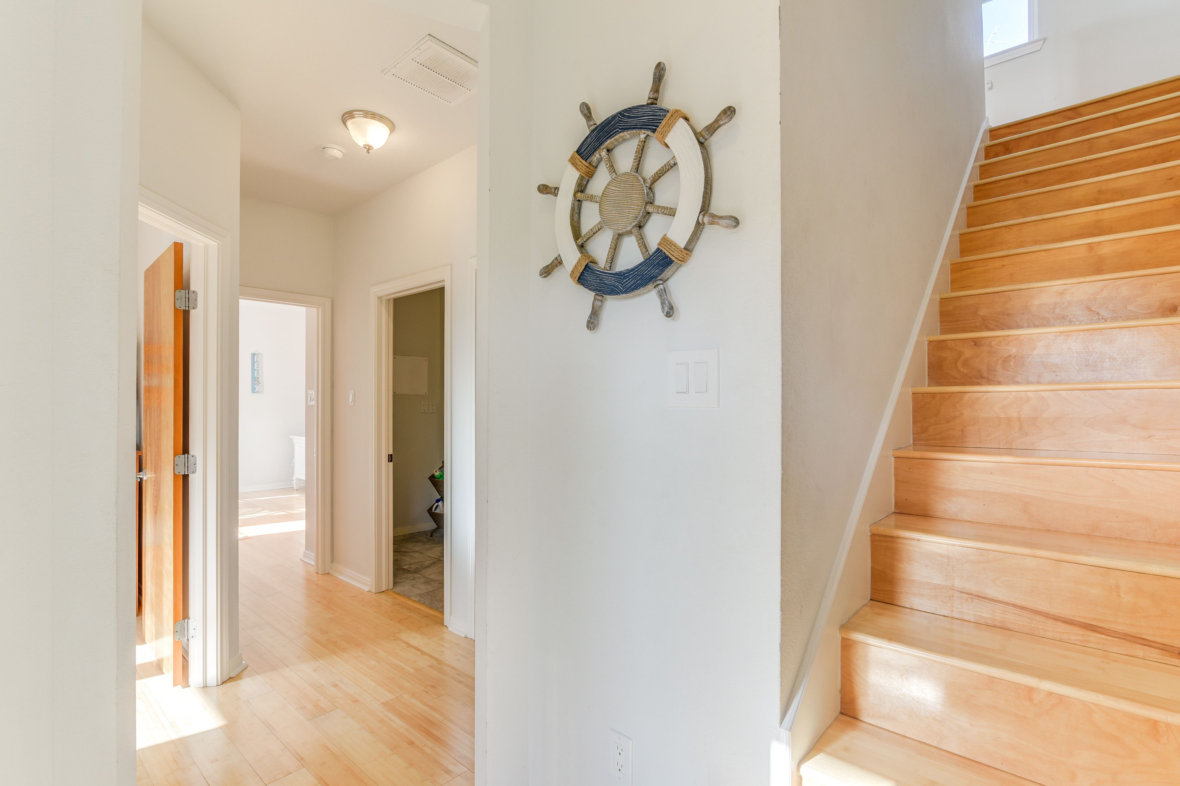 Hallway | Stairs