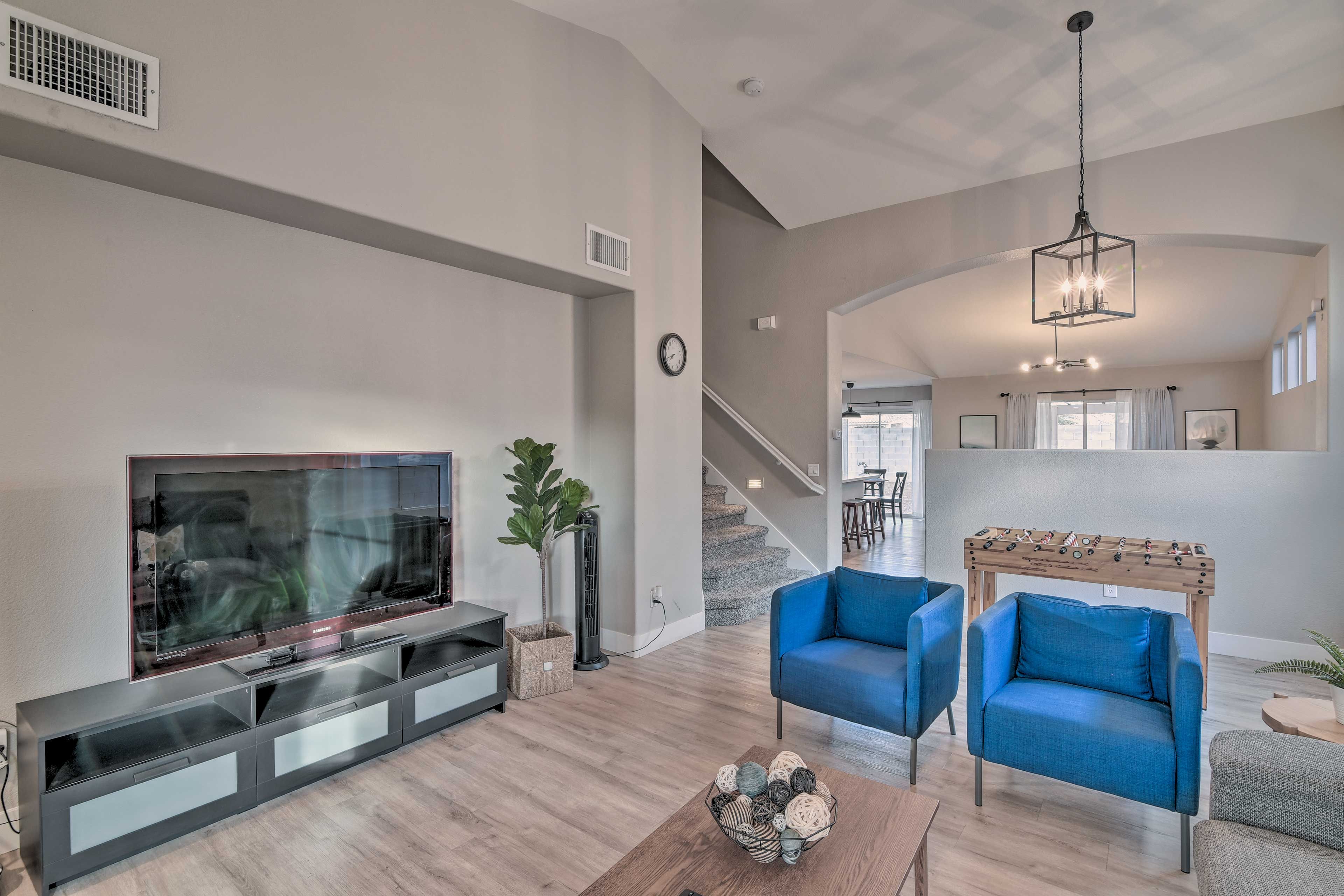 Living Room | Smart TVs | Keyless Entry | Free WiFi