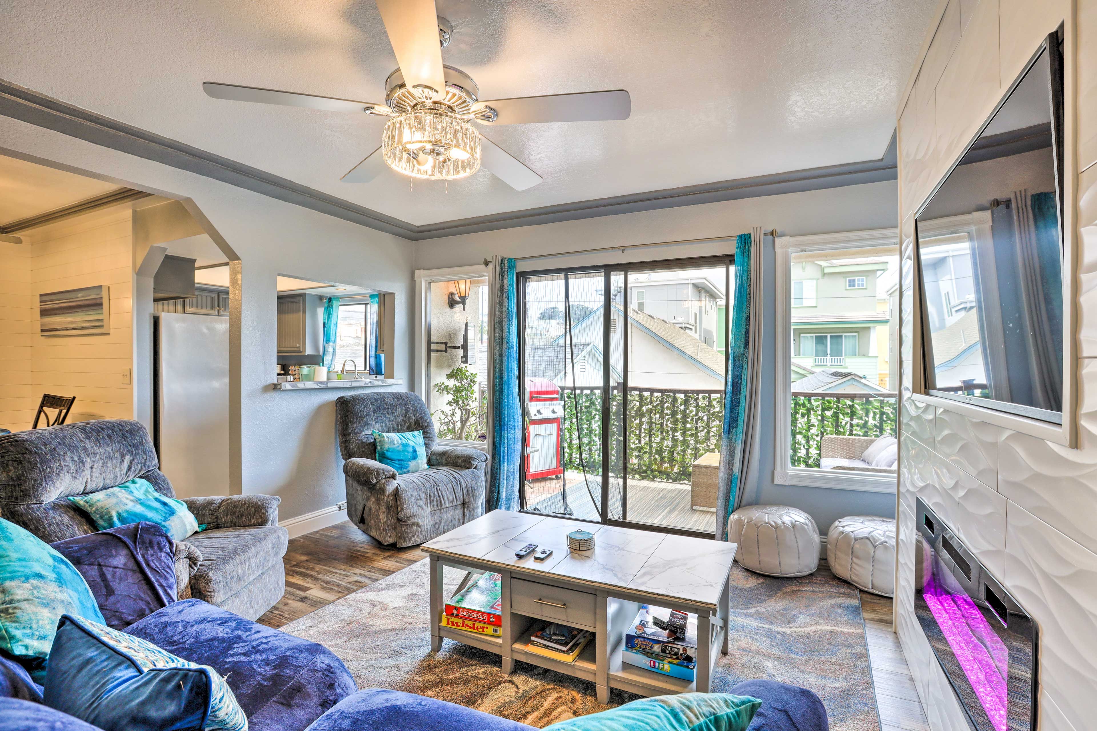 Pismo Beach Vacation Rental | 2BR | 2BA | Stairs Required to Access | 964 Sq Ft