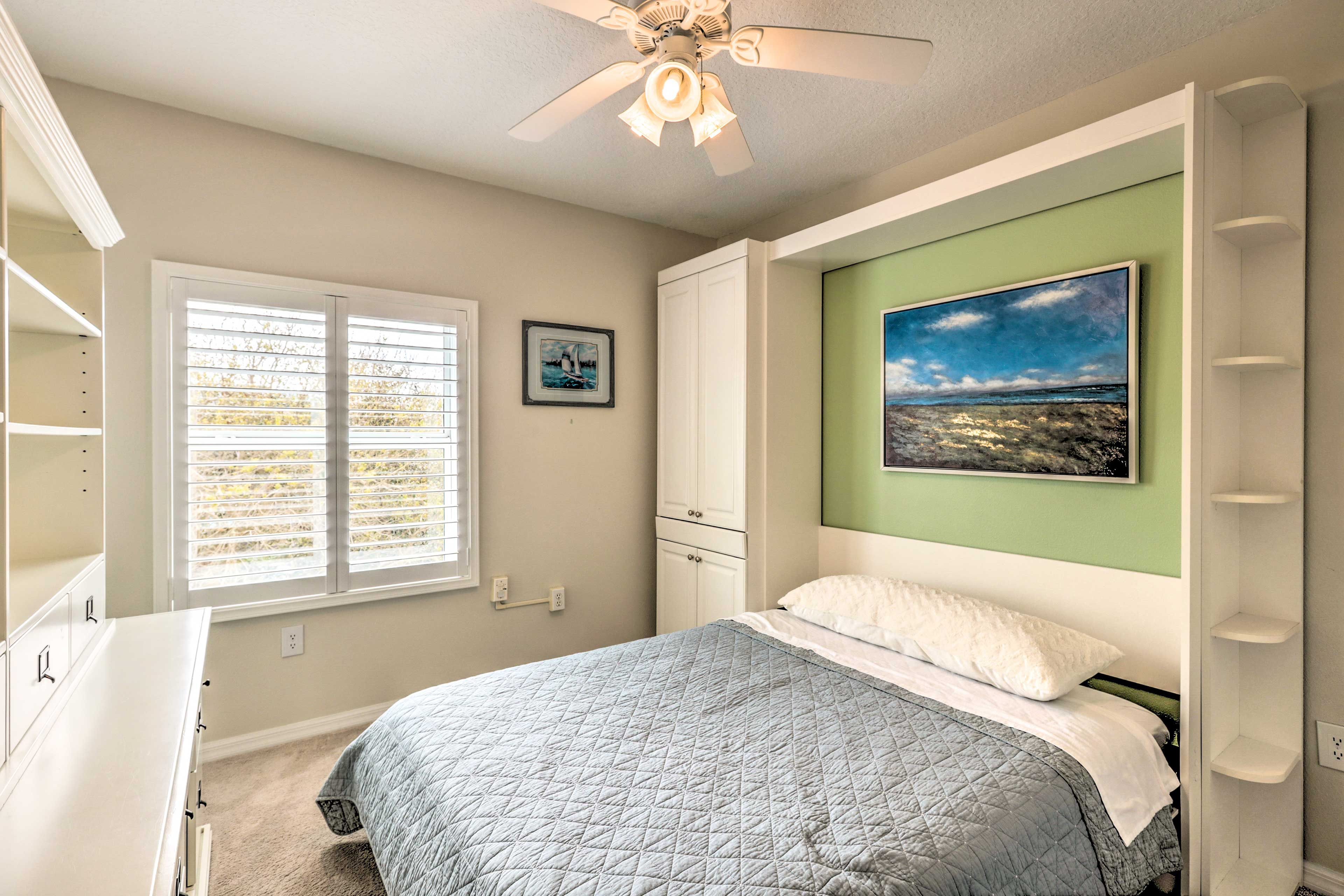 Bedroom 2 | Queen Murphy Bed