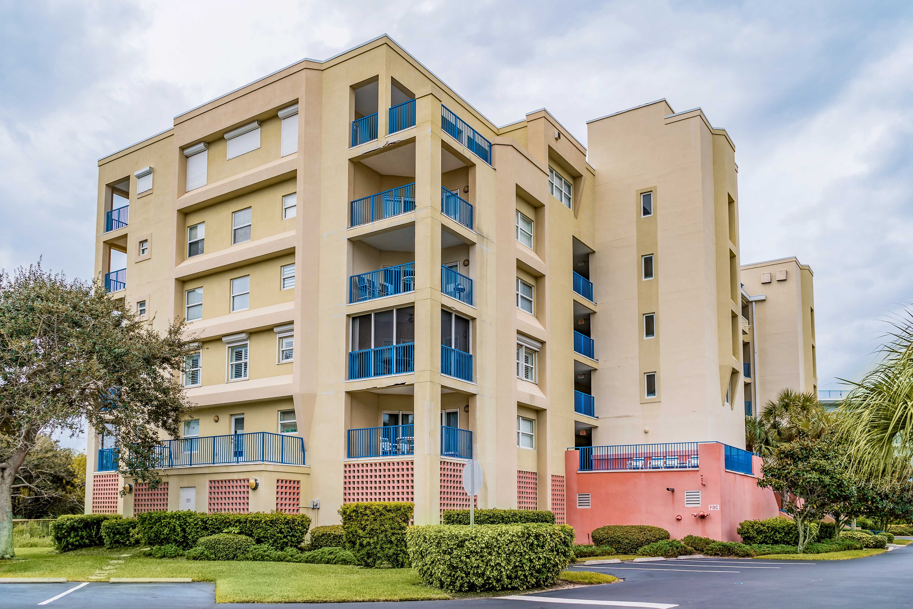 Condo Exterior | Community Lot Parking (3 Vehicles)