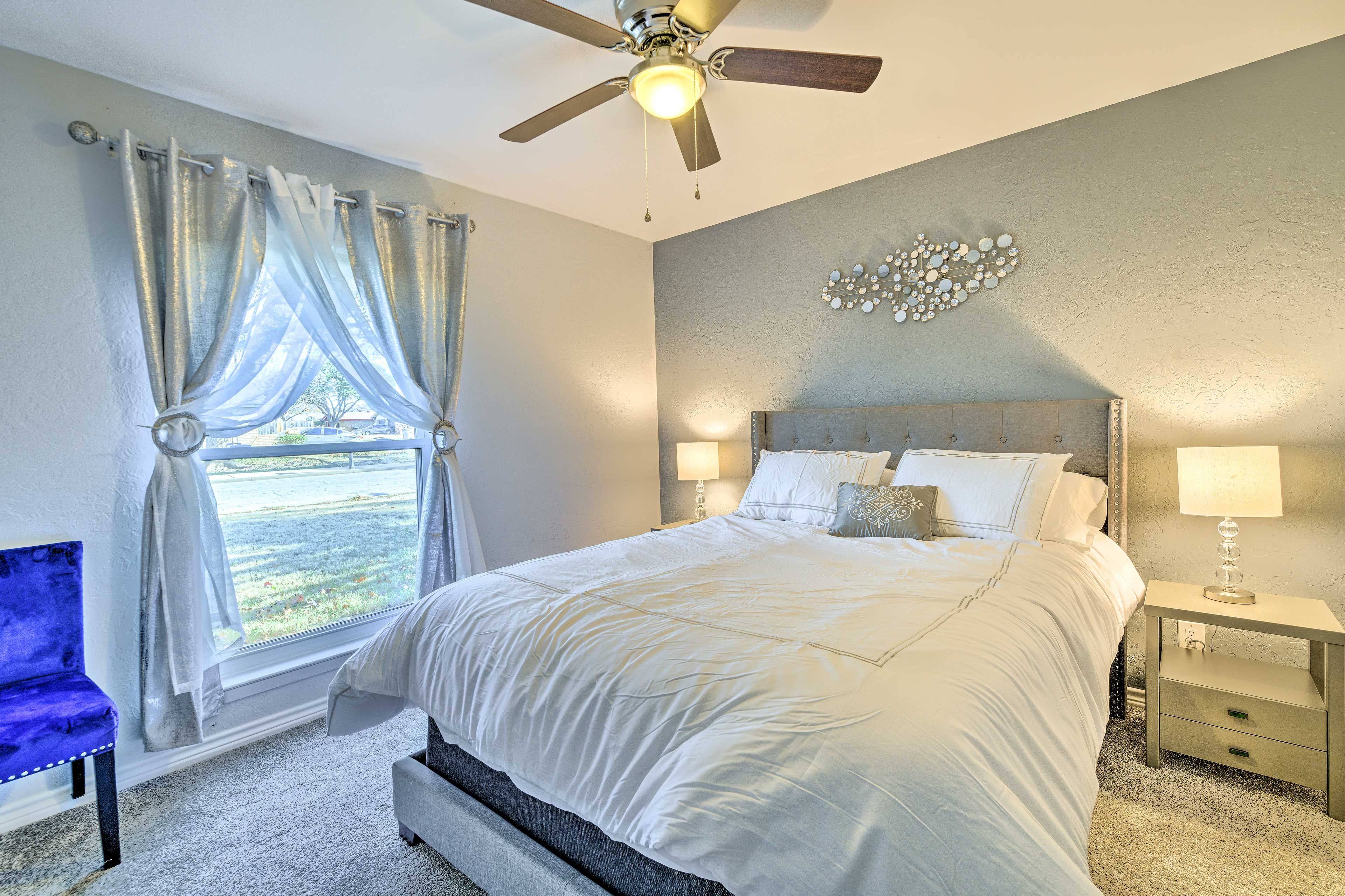 Bedroom 2 | Queen Bed