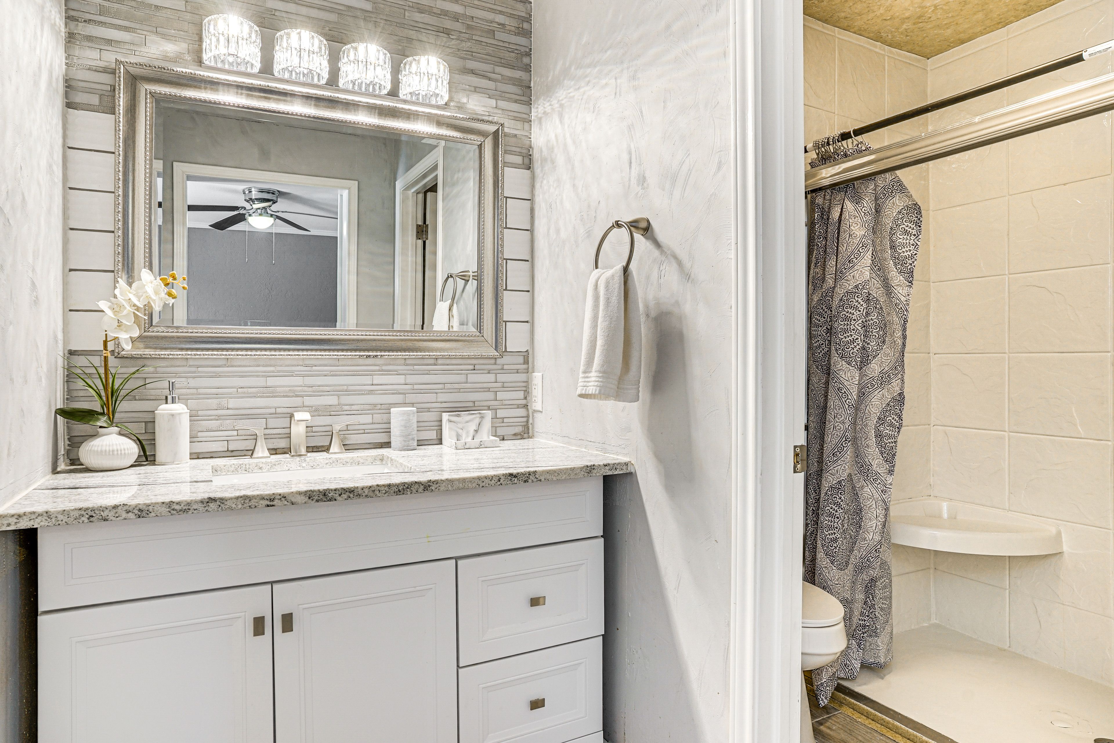 En-Suite Bathroom | Complimentary Toiletries